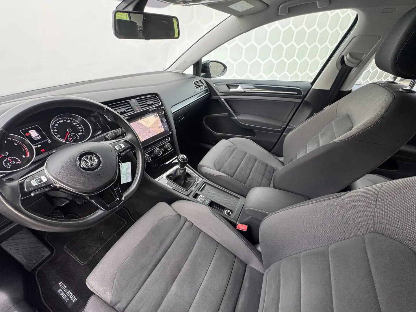 Volkswagen Golf 1.4 TSI Highline Stoelverwarming LED CarPlay Zwart - 2