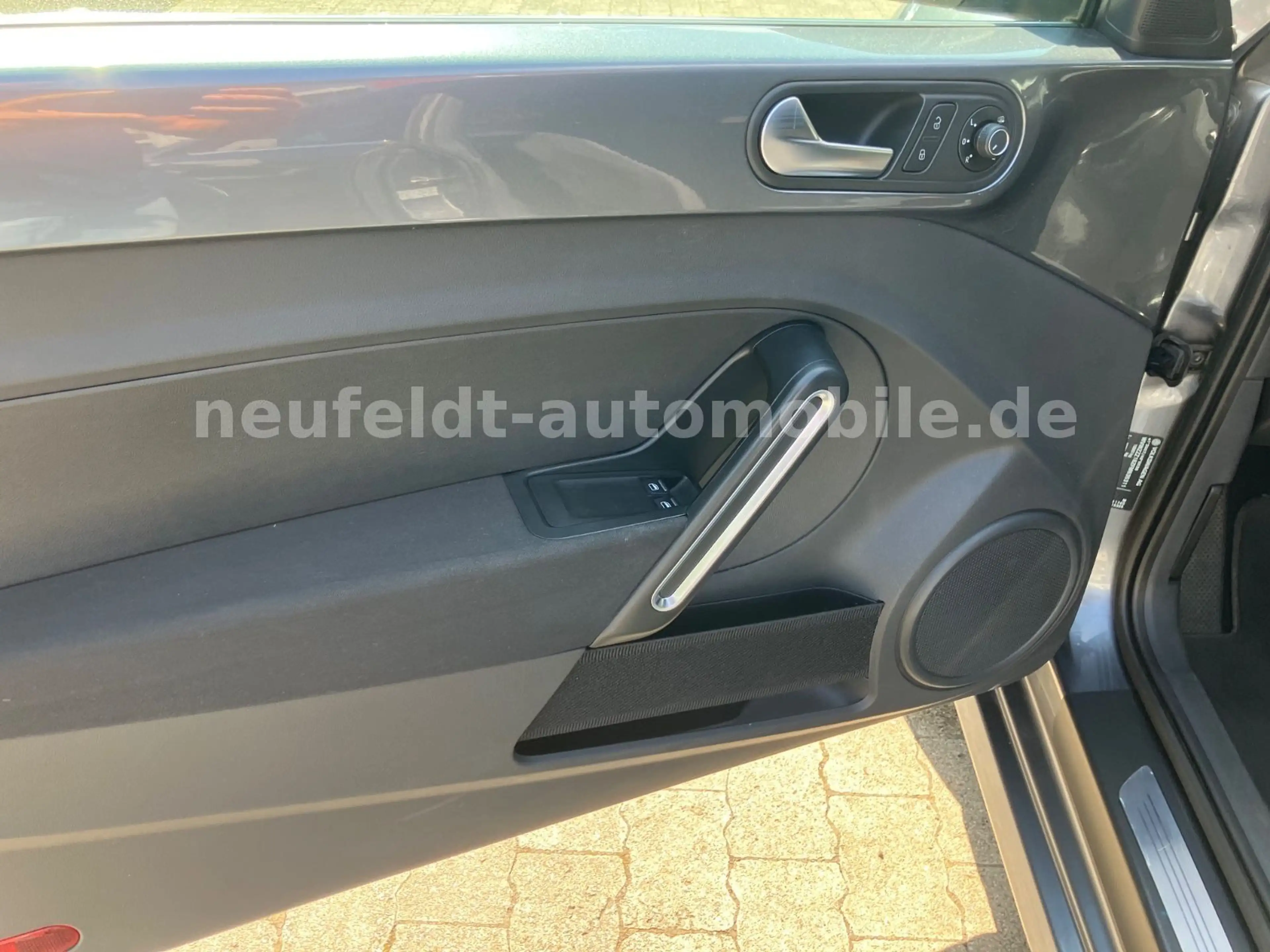 Volkswagen Beetle Lim. Design — photo 14