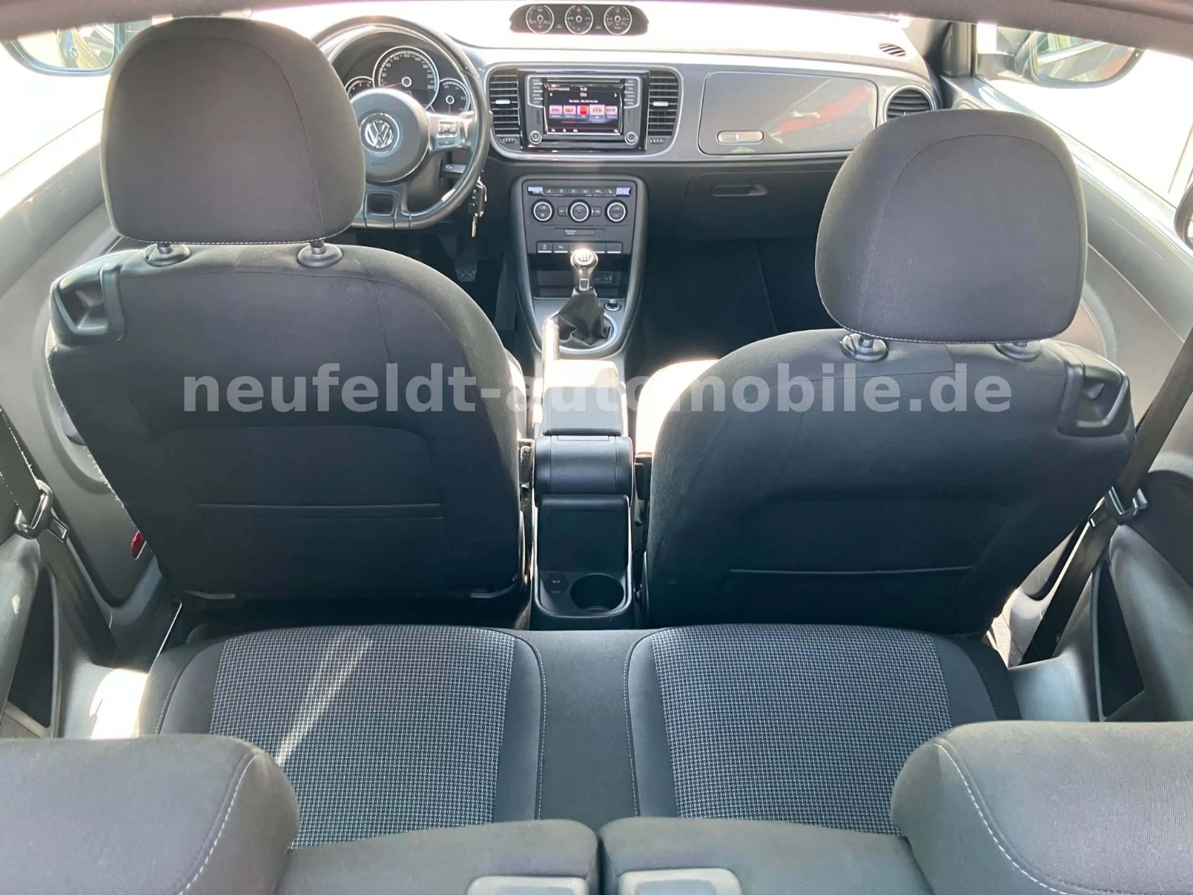 Volkswagen Beetle Lim. Design — photo 12