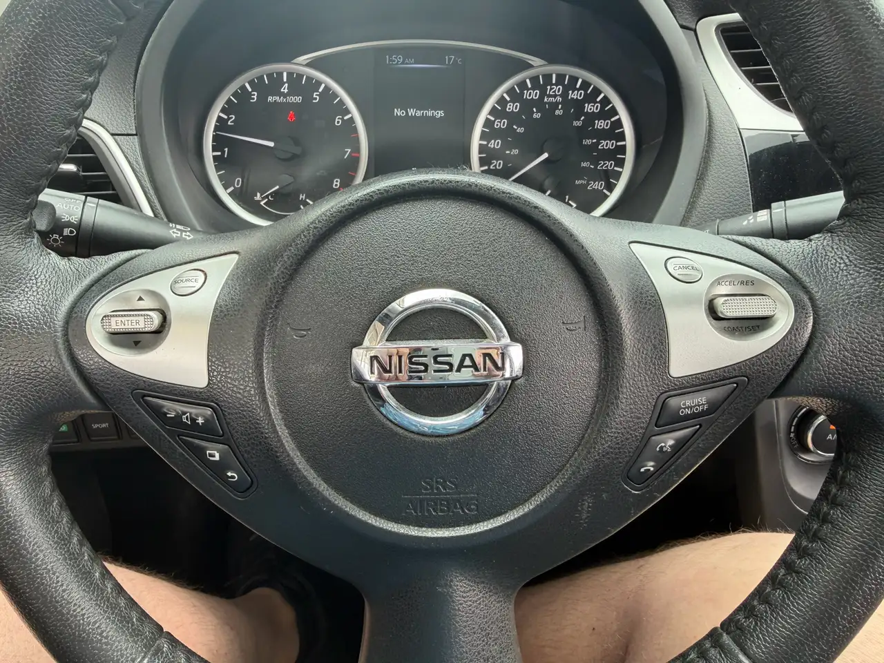 Nissan Sentra снимка Nissan Sentra