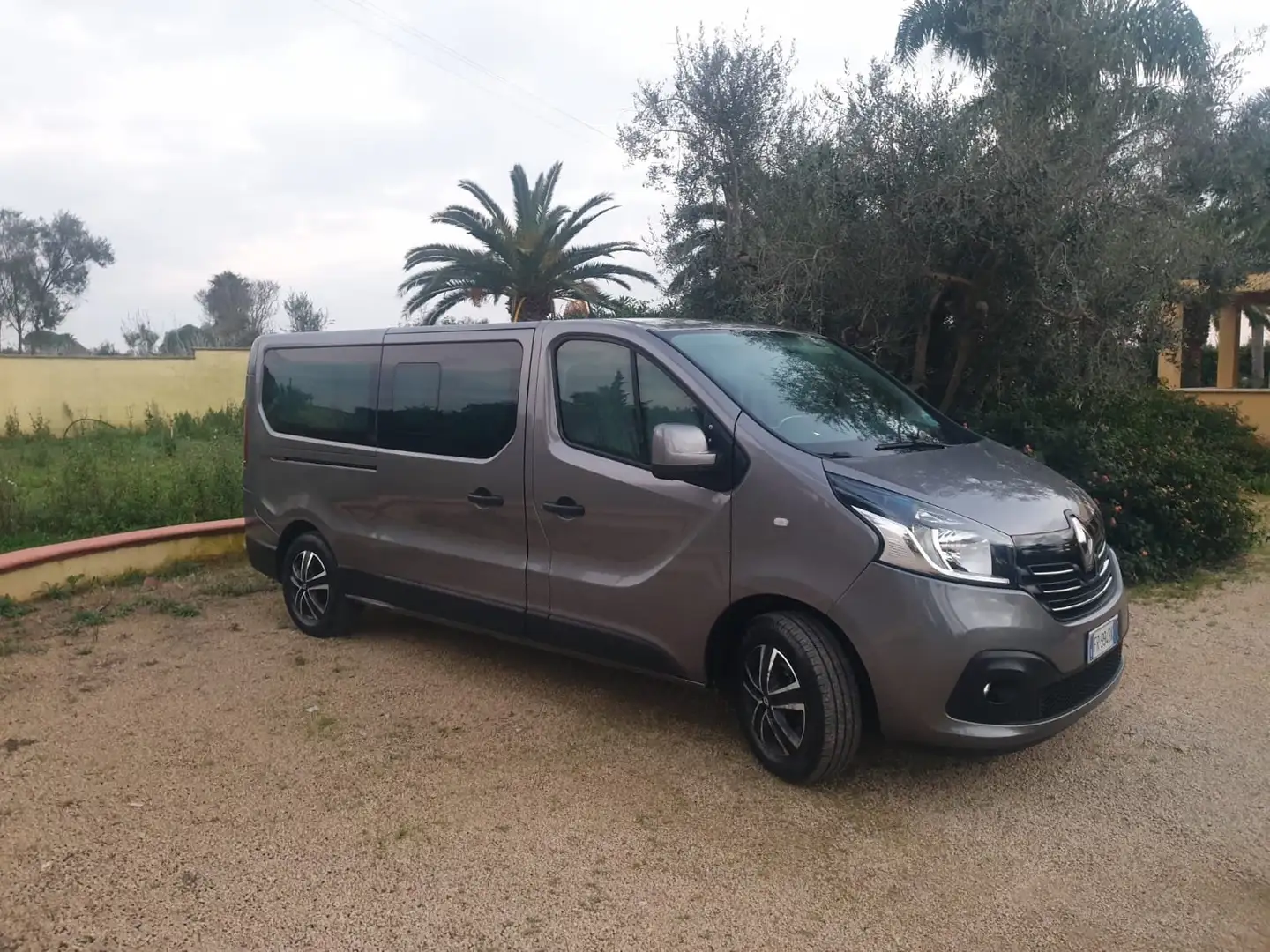 Renault Trafic Grigio - 2