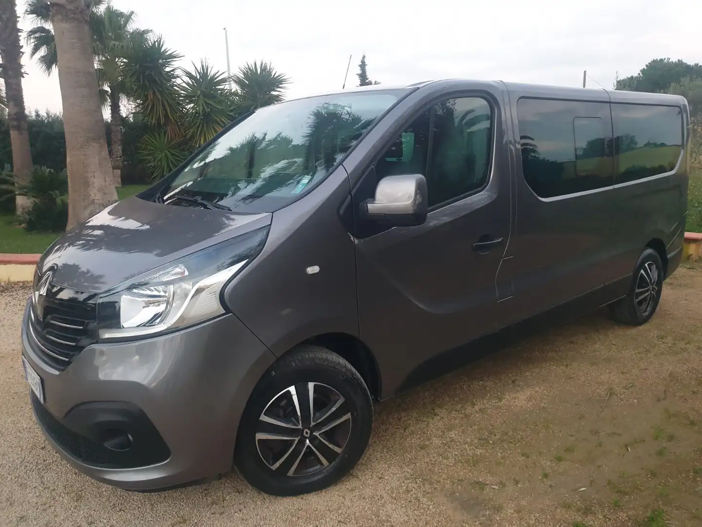 Renault Trafic Grigio - 1