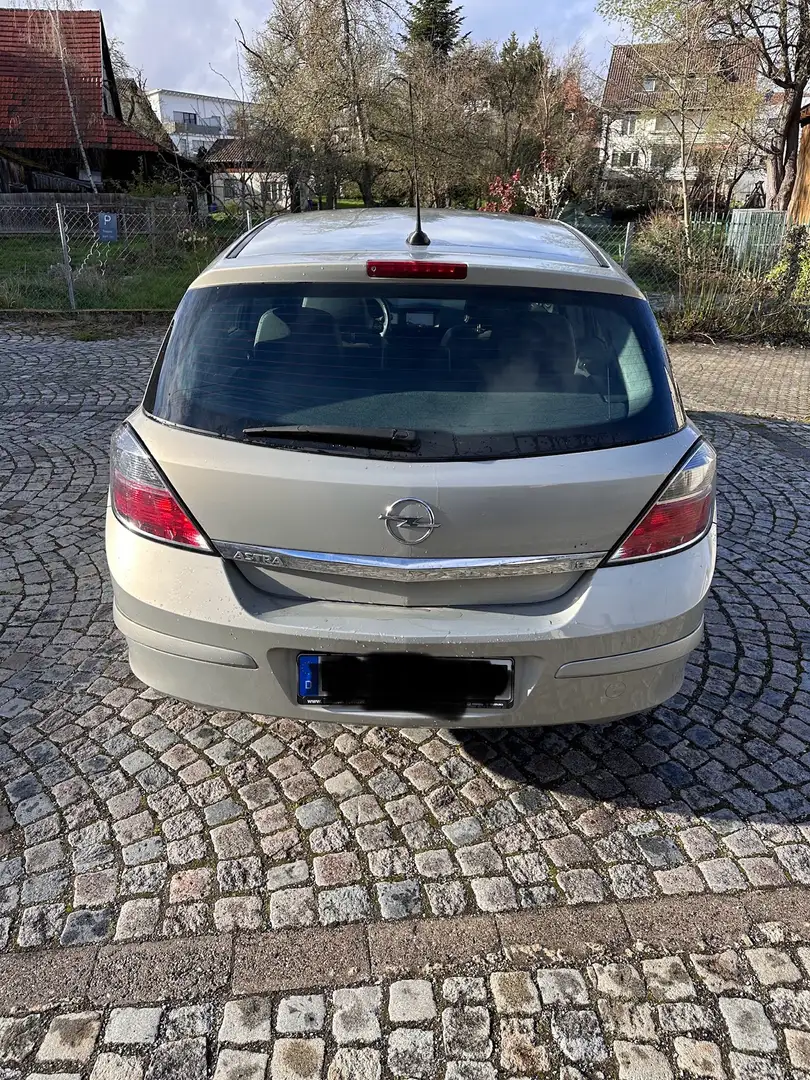 Opel Astra 1.6 Szary - 2