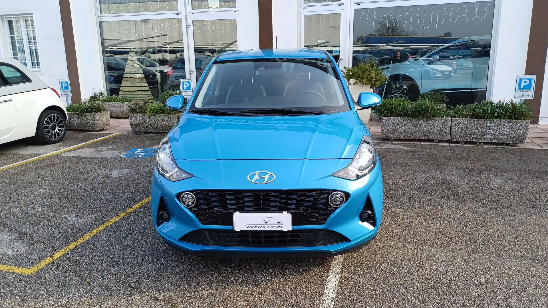 Hyundai i10 1.0 MPI Tech + CONNECT+ CONFORT PACH ( NO VINCOLO Blau - 1