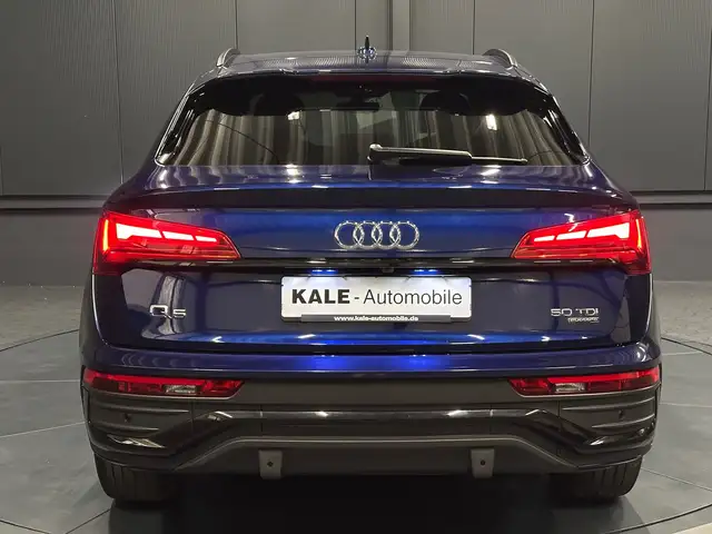 Audi Q5 view 4