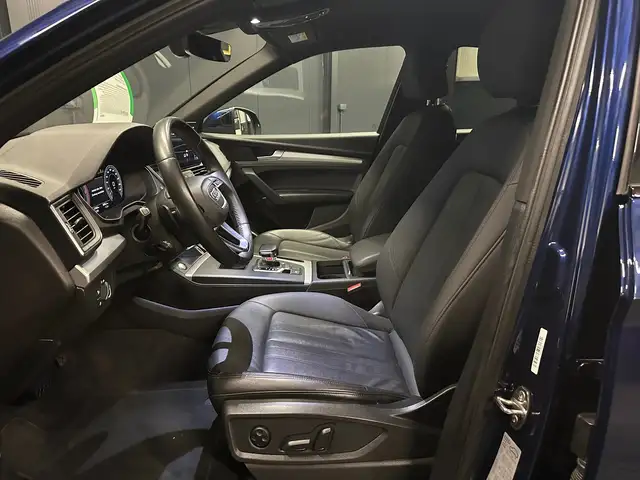 Audi Q5 view 15