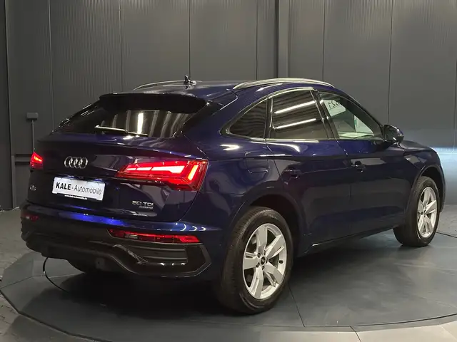 Audi Q5 view 5