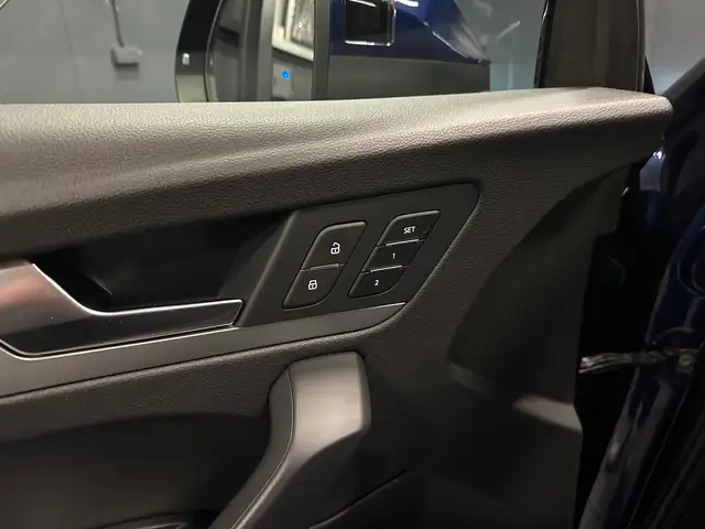 Audi Q5 view 14