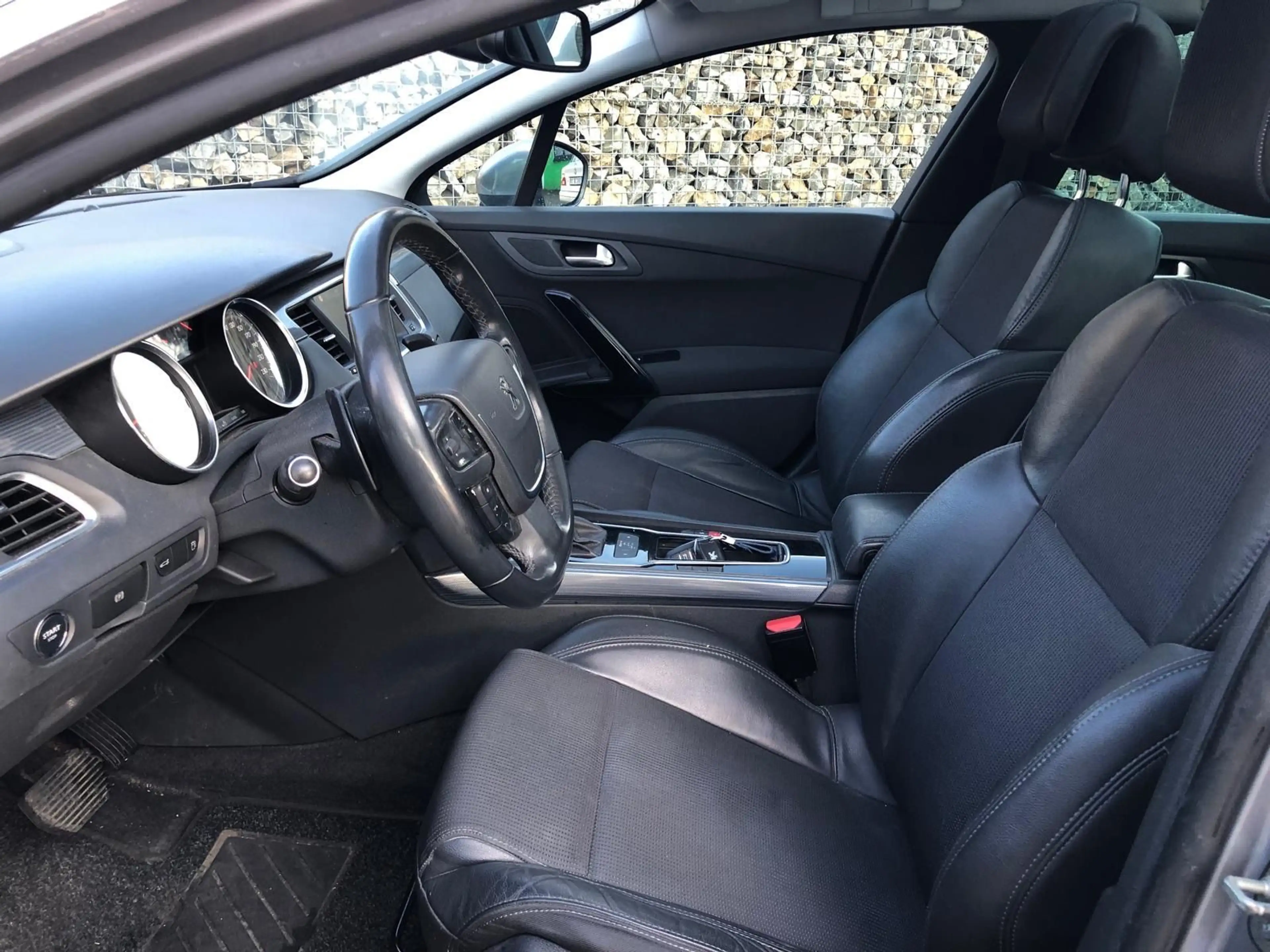Peugeot 508 SW Allure — photo 12
