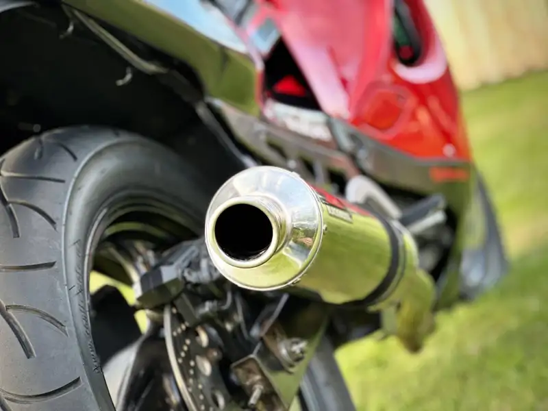 Suzuki GSX 600 - foto 8