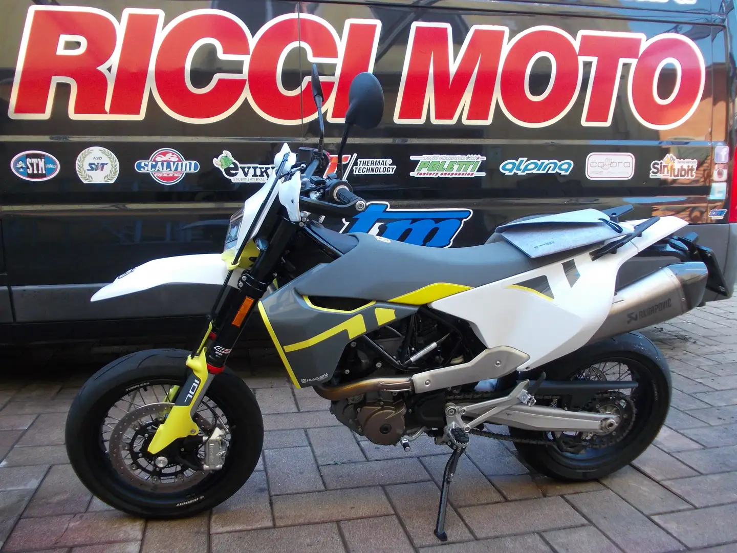 Husqvarna 701 Supermoto NUOVA Bianco - 1