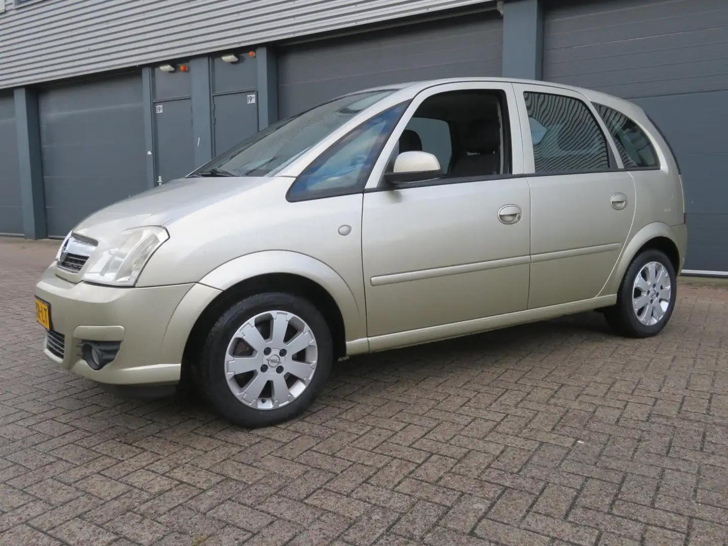 Opel Meriva 1.6-16V Temptation 098747 km nap Beige - 2
