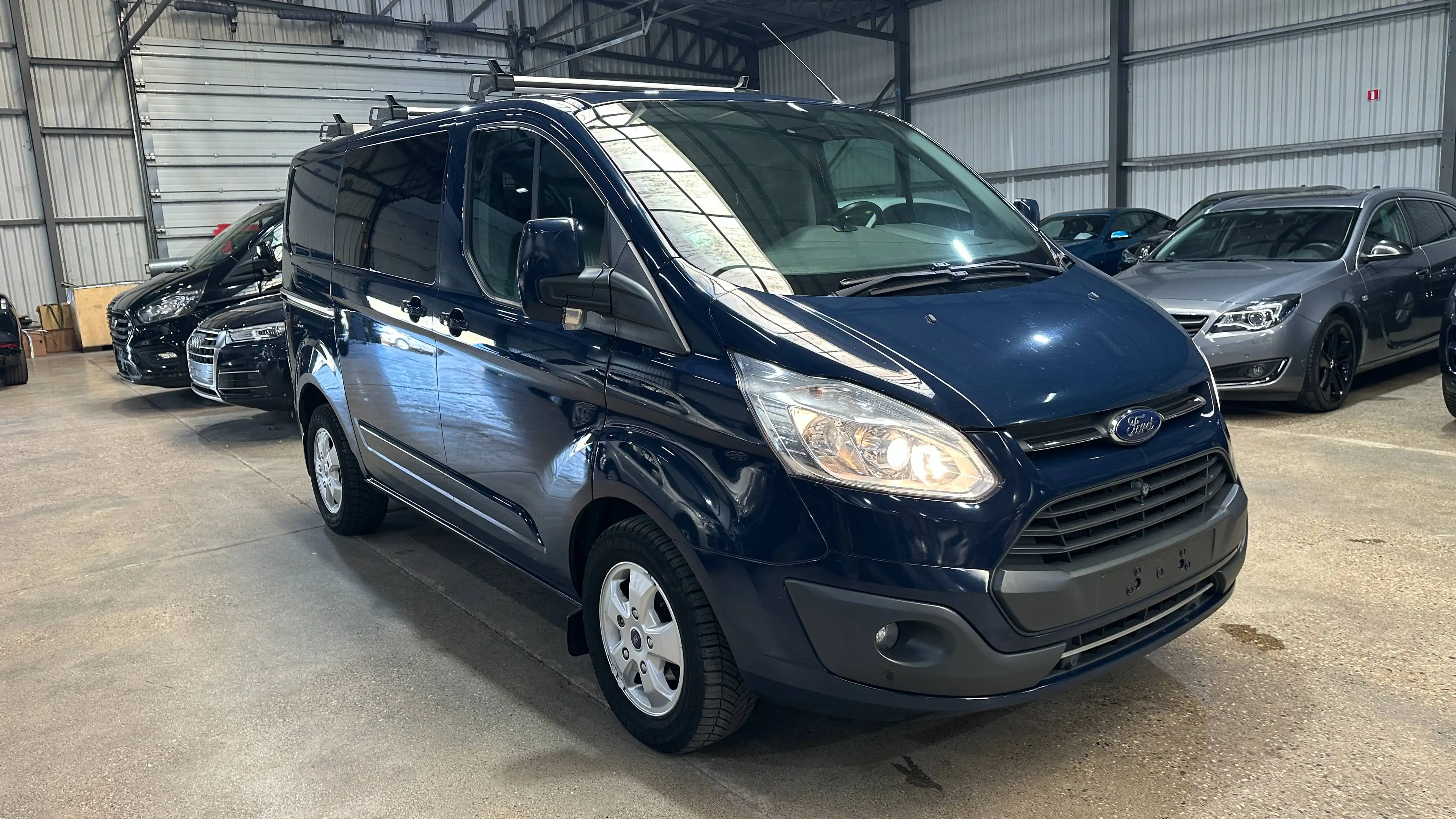 Ford Transit Custom 2.0 TDCi L1H1 Trend — photo 3