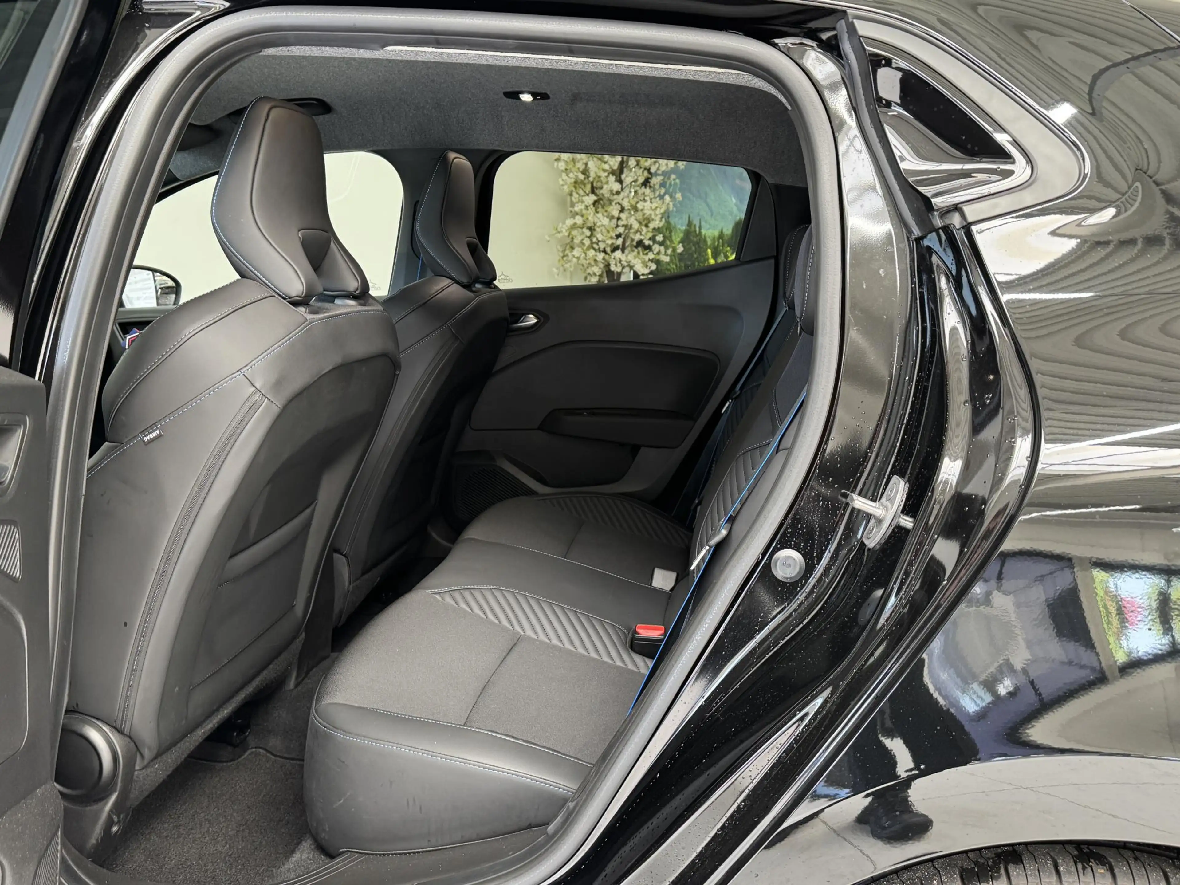 Renault Clio 1.6 E-Tech Full Hybrid 145 Esprit Alpine | Navigat — photo 31