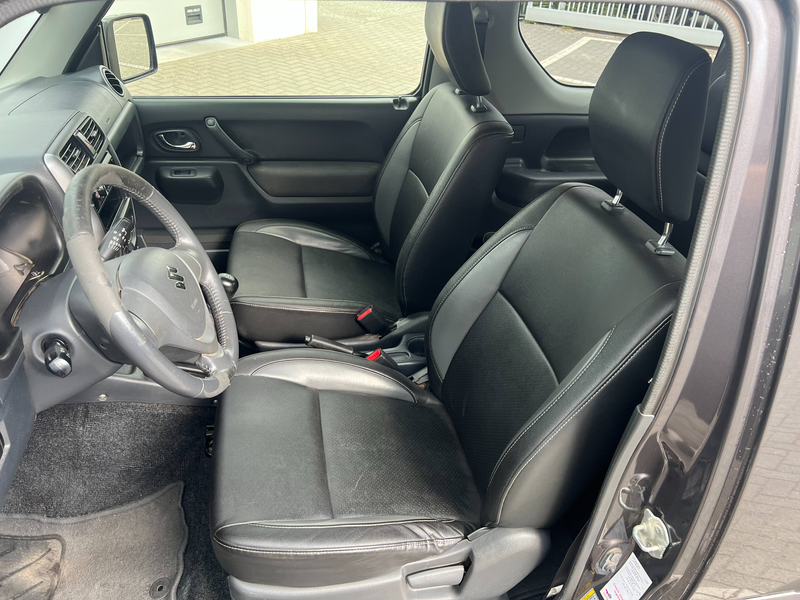 Suzuki Jimny Jimny 1.3i JLX Dakota — photo 10