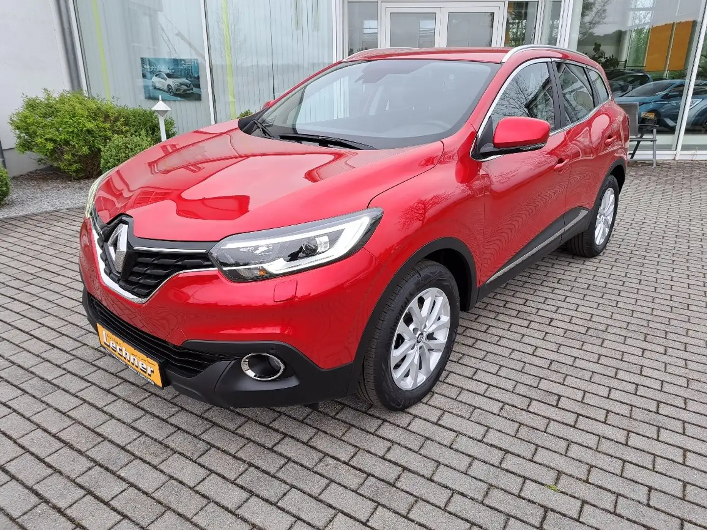 Renault Kadjar Experience TCe 130 Rot - 1