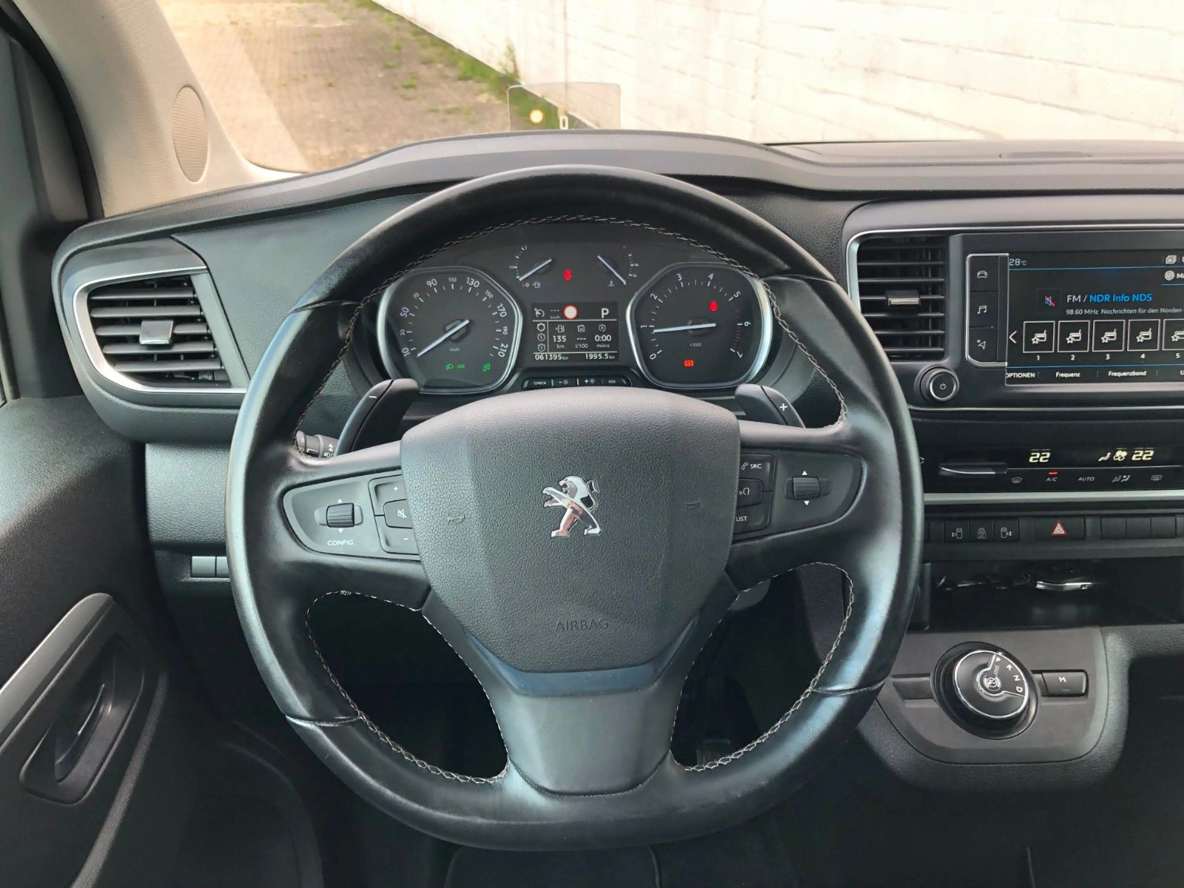 Peugeot Traveller 2.0 Blue "8-Sitzer" — photo 13