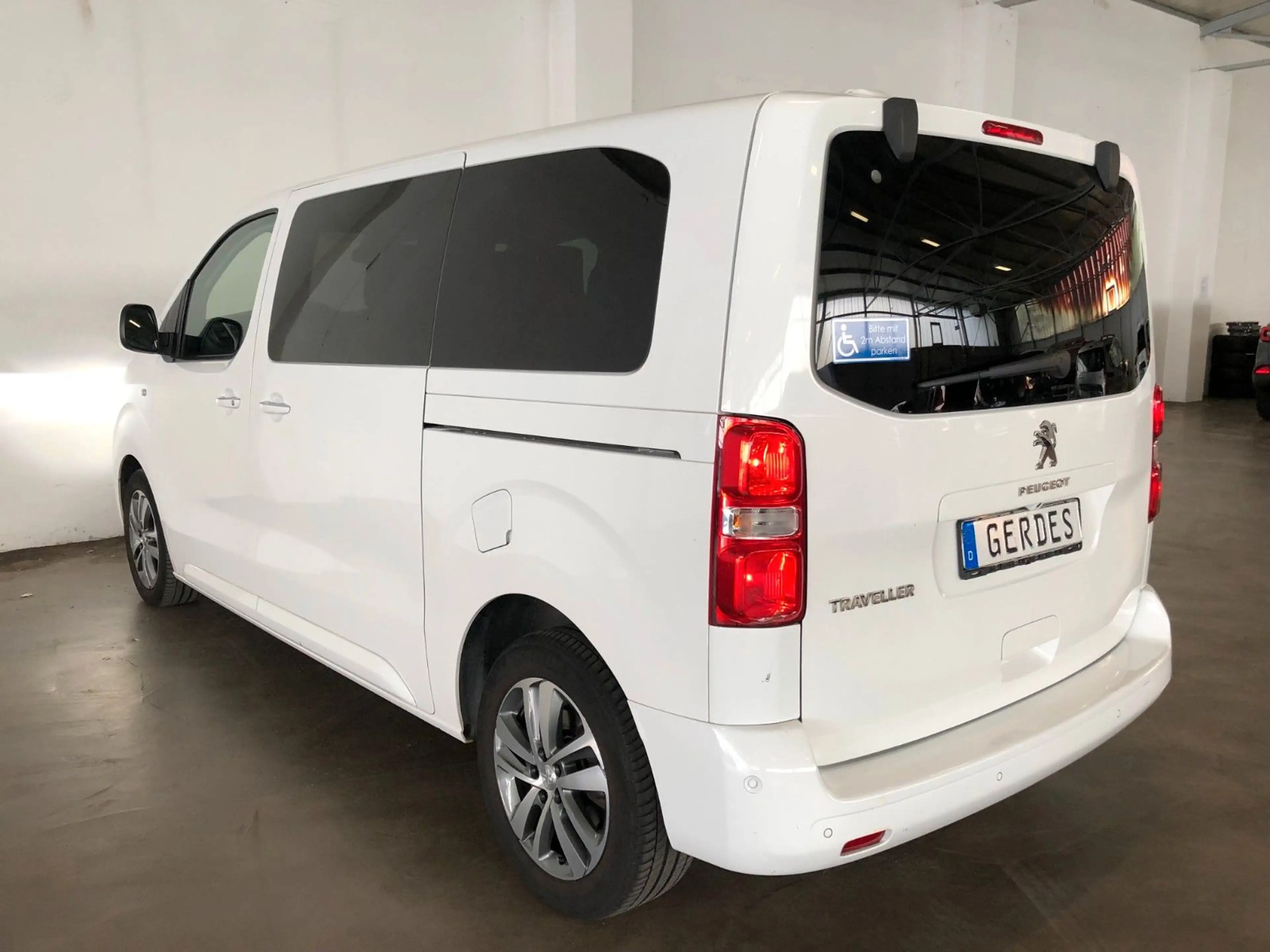 Peugeot Traveller 2.0 Blue "8-Sitzer" — photo 8