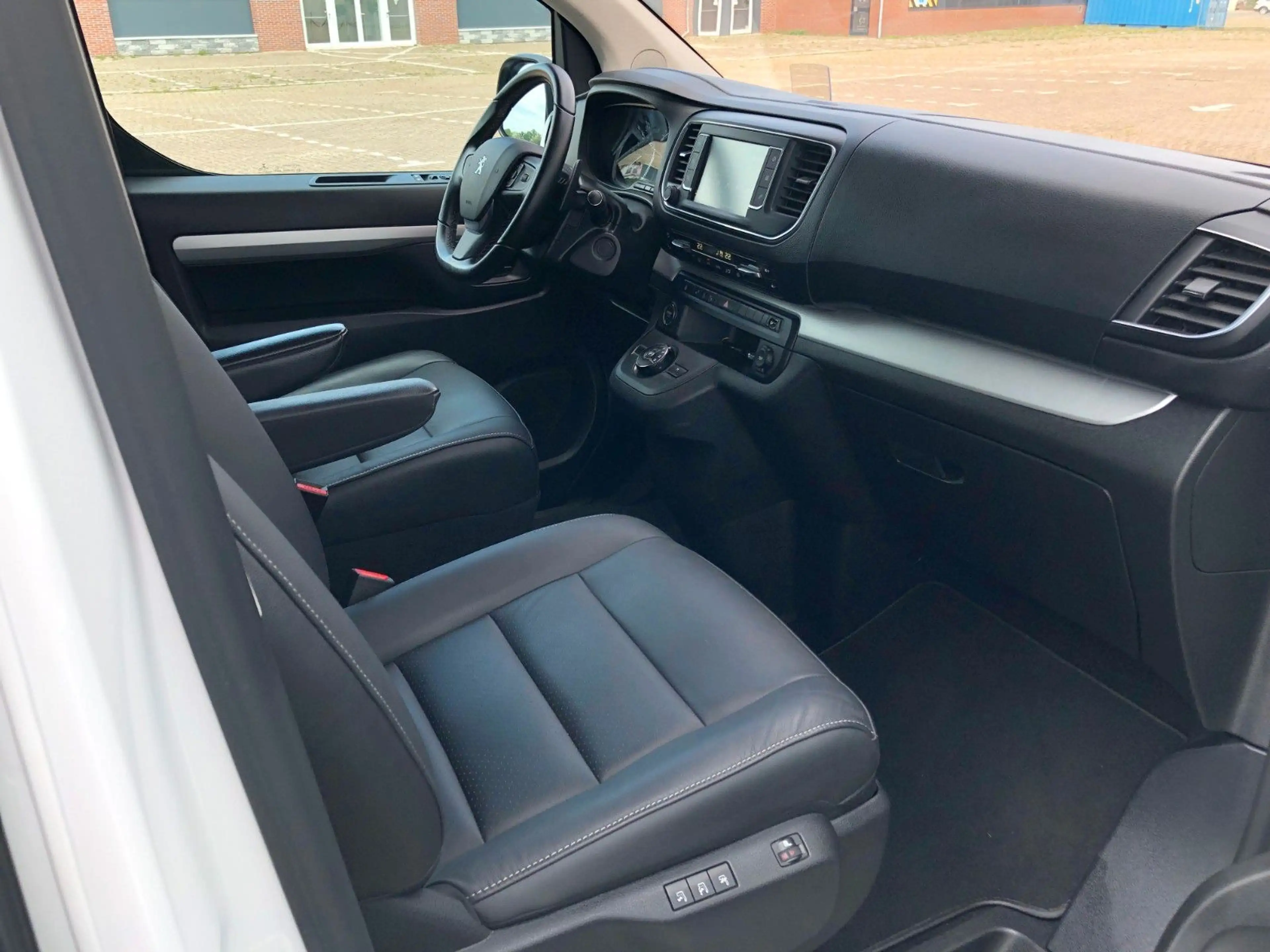 Peugeot Traveller 2.0 Blue "8-Sitzer" — photo 15