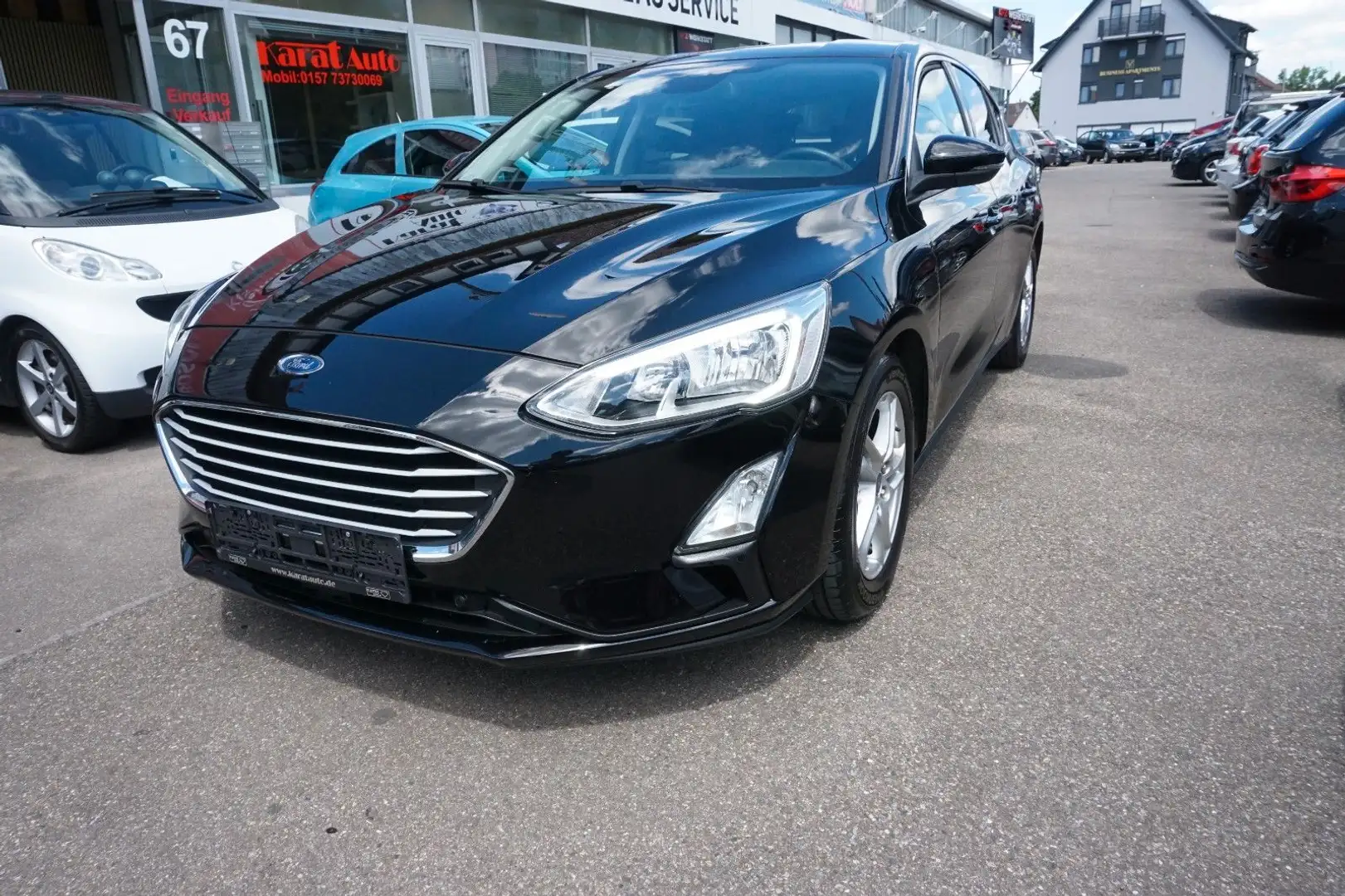 Ford Focus Lim. Cool & Connect*Navi* Noir - 1