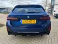 BMW i5 Touring M60 xDrive 601PK Origineel NL (btw) Blau - thumbnail 3