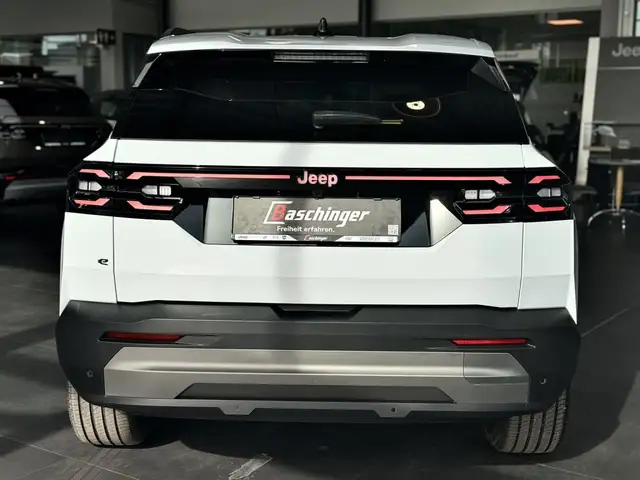 Jeep Compass view 6