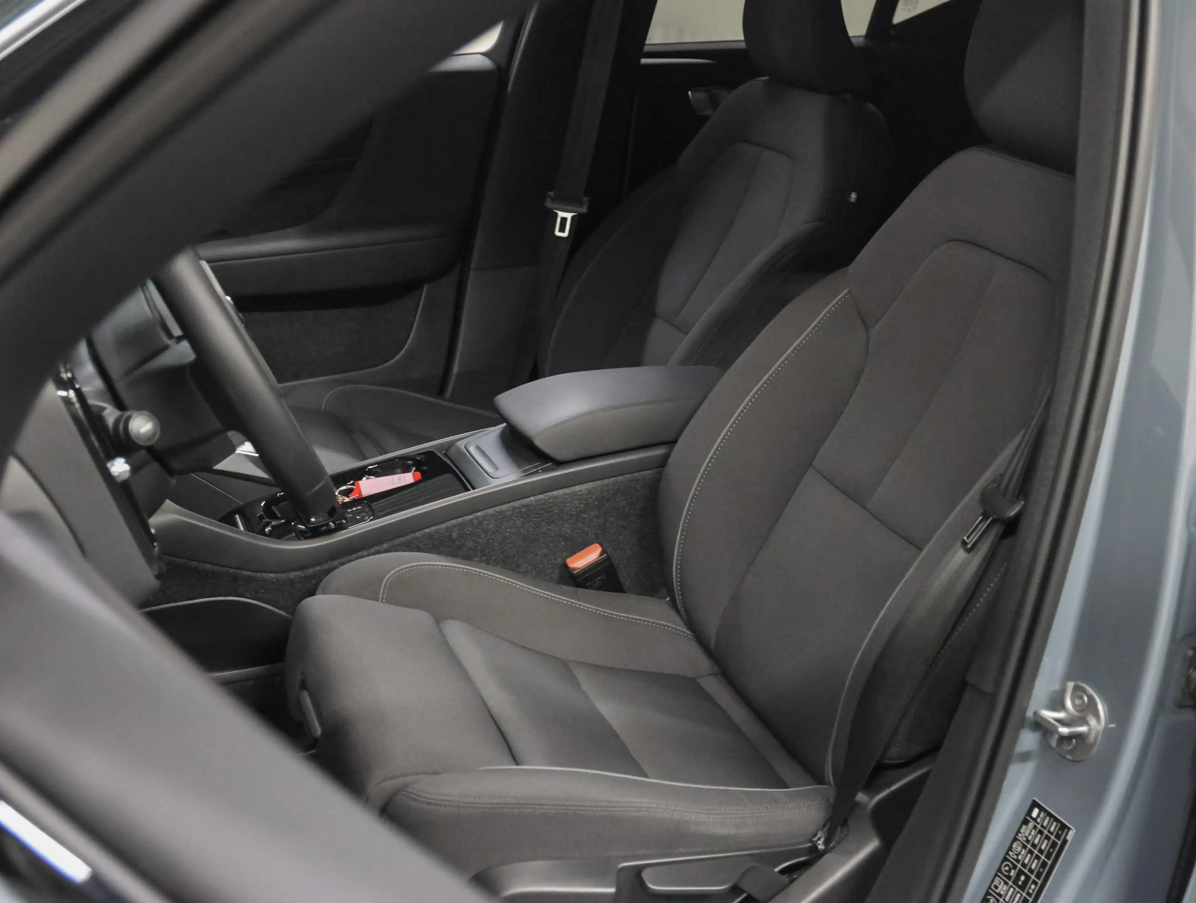Volvo XC40 Recharge Core 70kWh 228PK | 1ste eigenaar | ACCU 9 — photo 12
