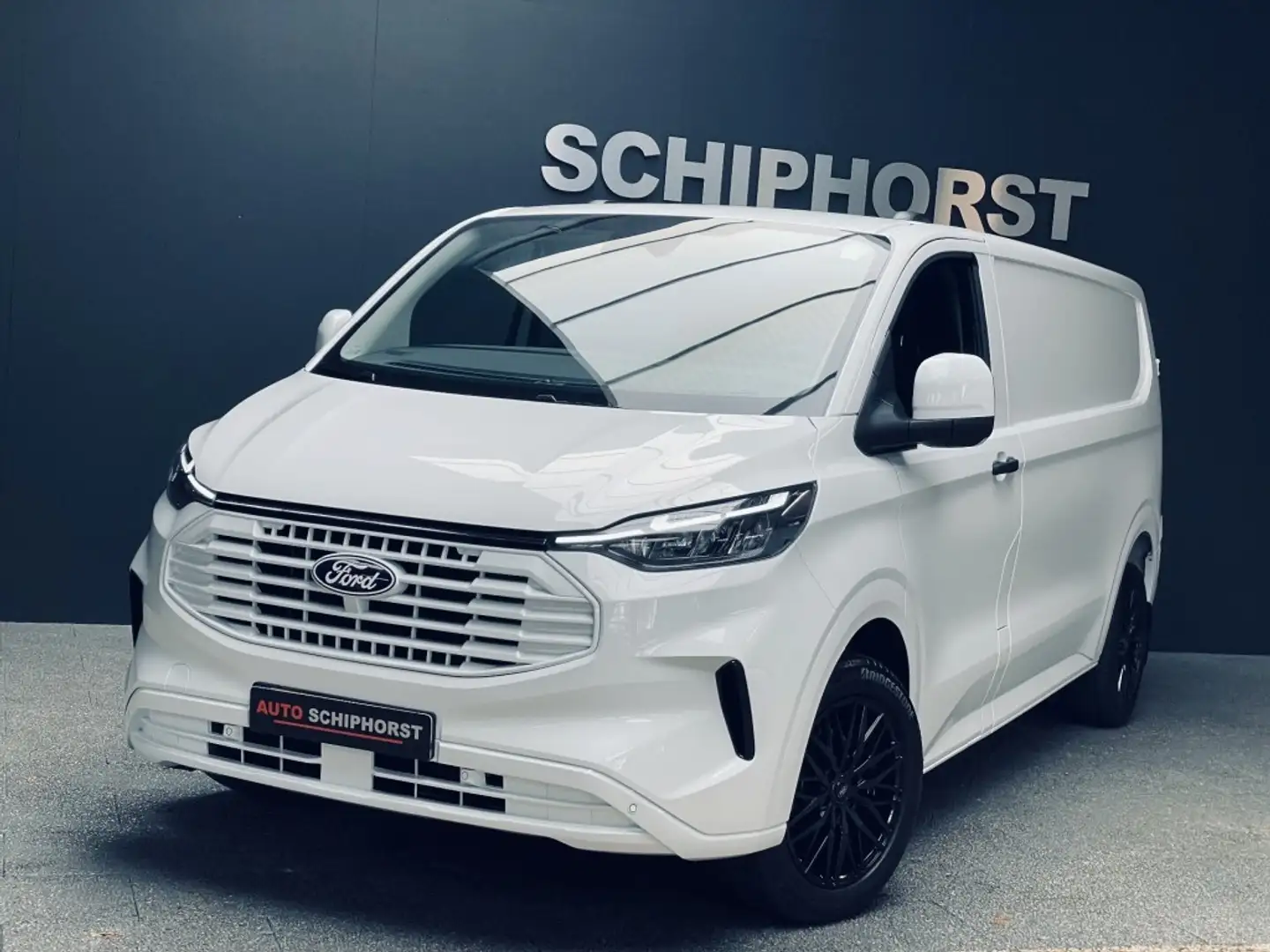 Ford Transit Custom 2.0 tdci 136 pk L2 Trend/Led/18inch/white black bp Blanco - 1