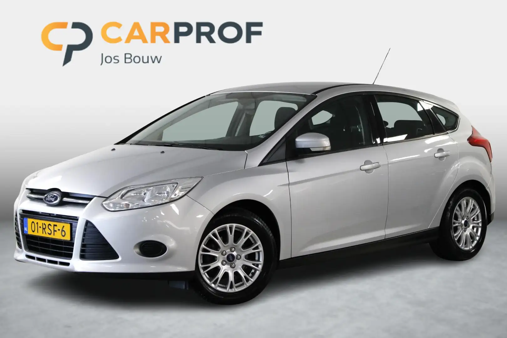 Ford Focus 1.6 TI-VCT Trend Airco | Trekhaak | Cruise Control Grijs - 1