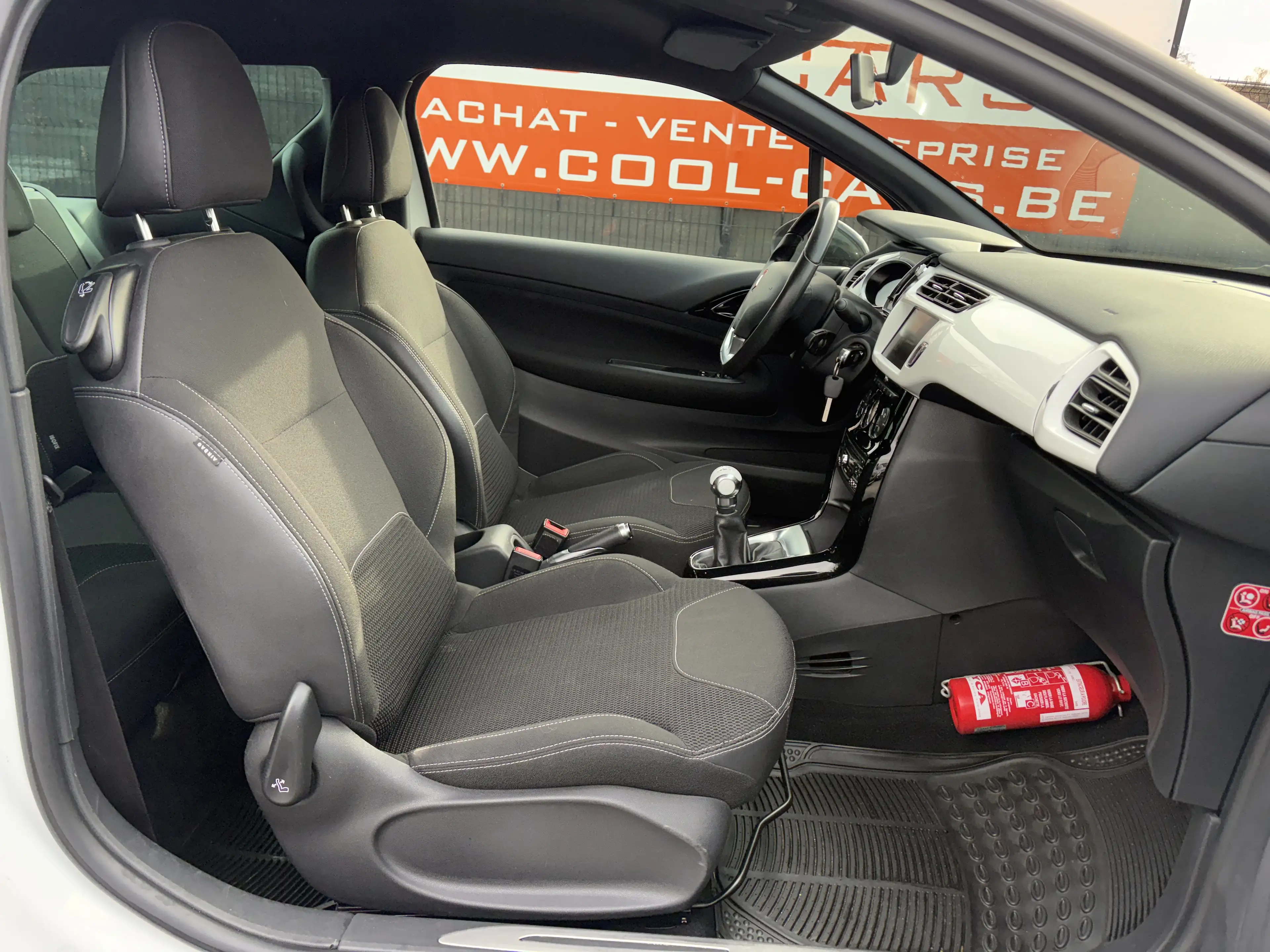 Citroen DS3 1.2i Be Chic - GARANTIE 1AN - — photo 11