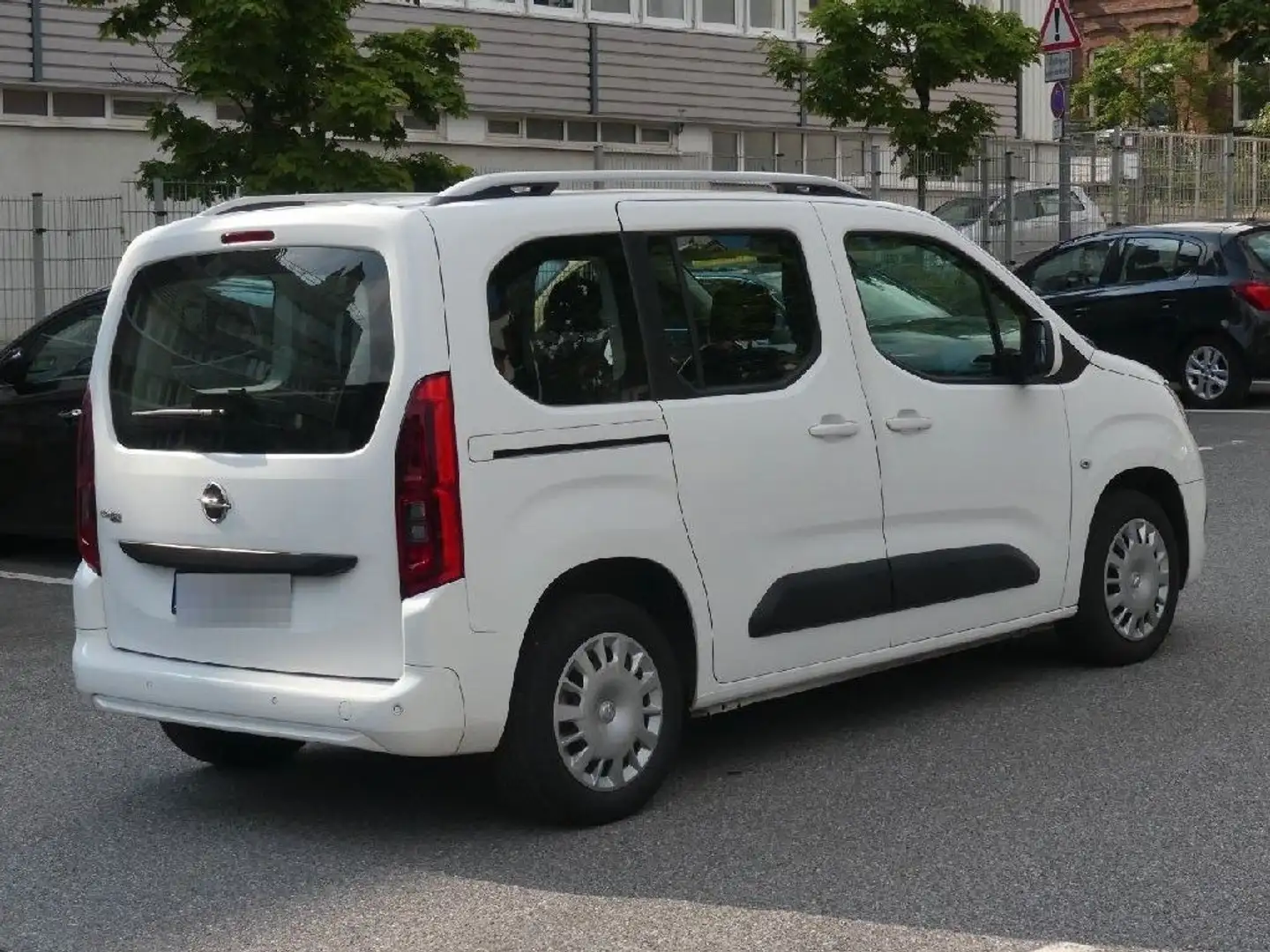 Opel Combo Life E Edition Sitzheizung+Scheckheft Weiß - 2