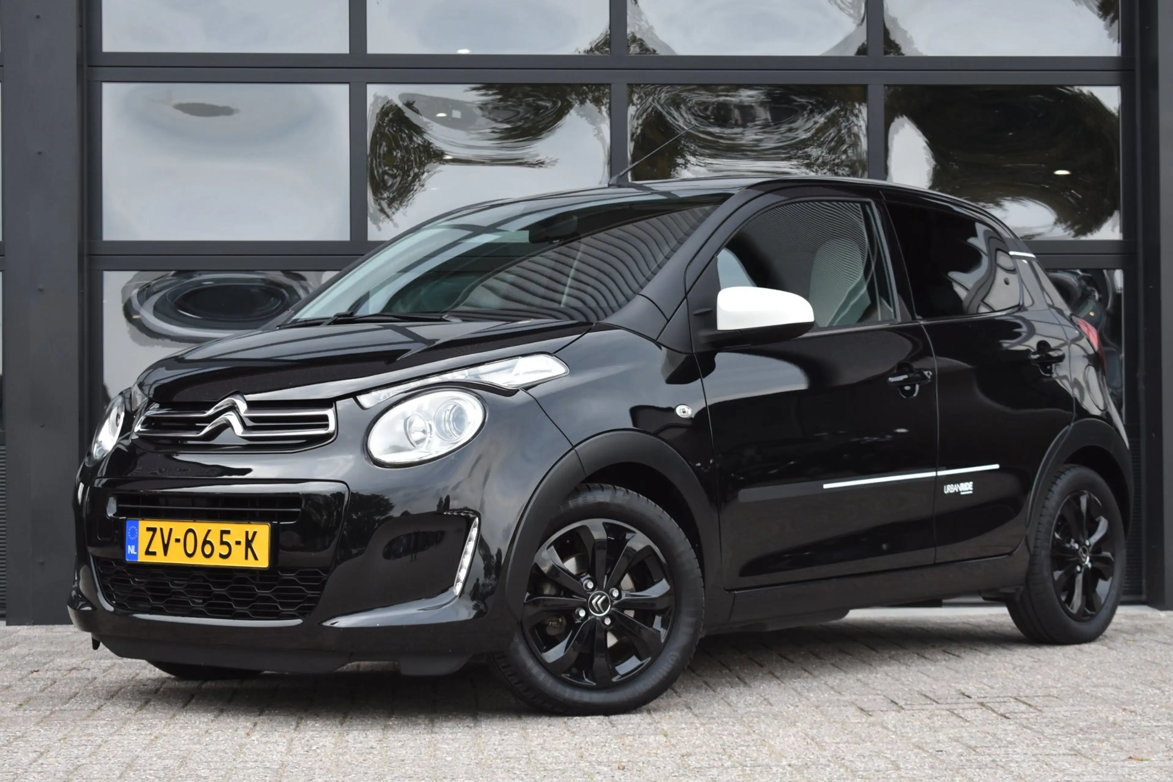 Citroen C1 1.0 VTi Urban Ride '19 Airco Navi Inruil mogelijk