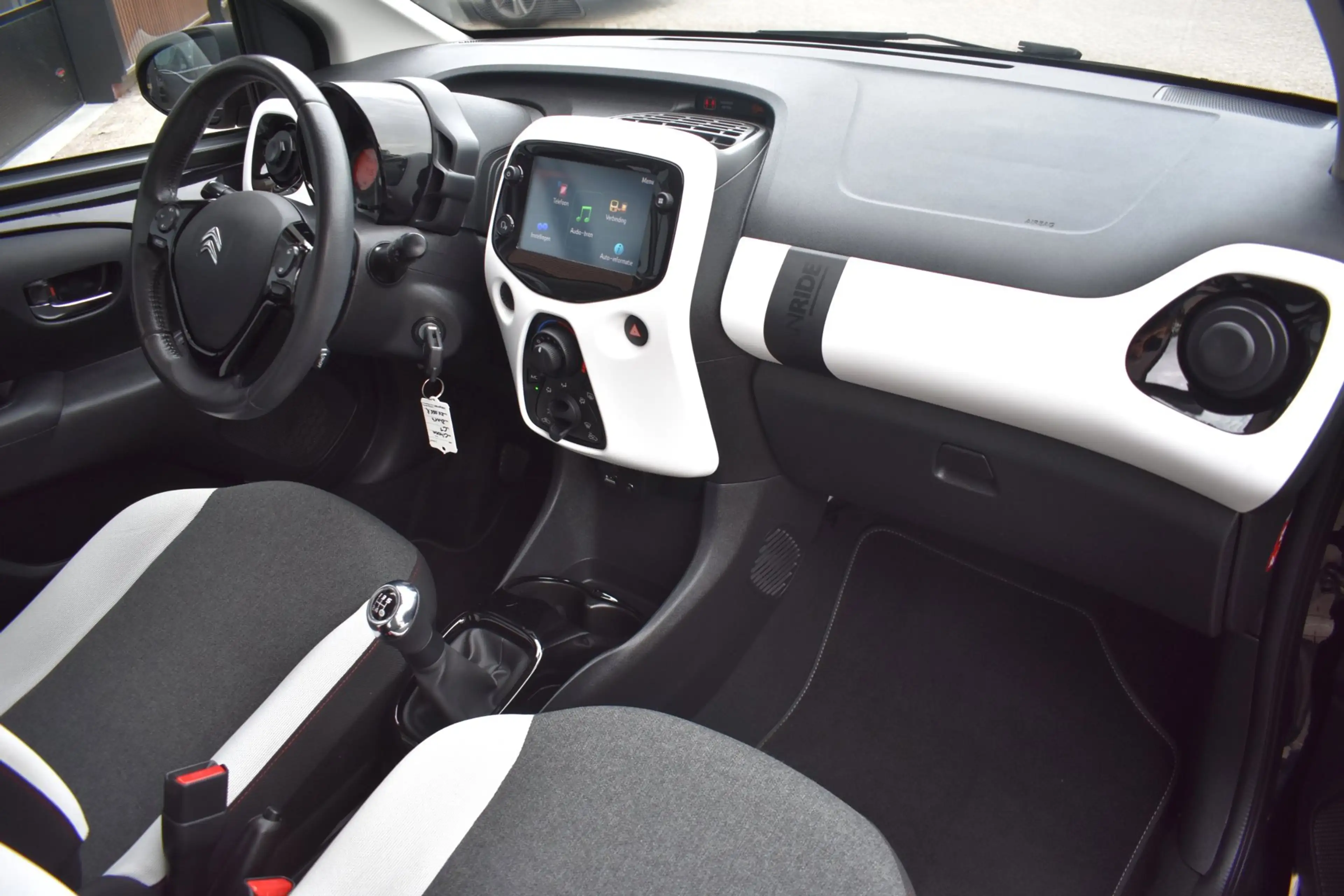 Citroen C1 1.0 VTi Urban Ride '19 Airco Navi Inruil mogelijk — photo 14