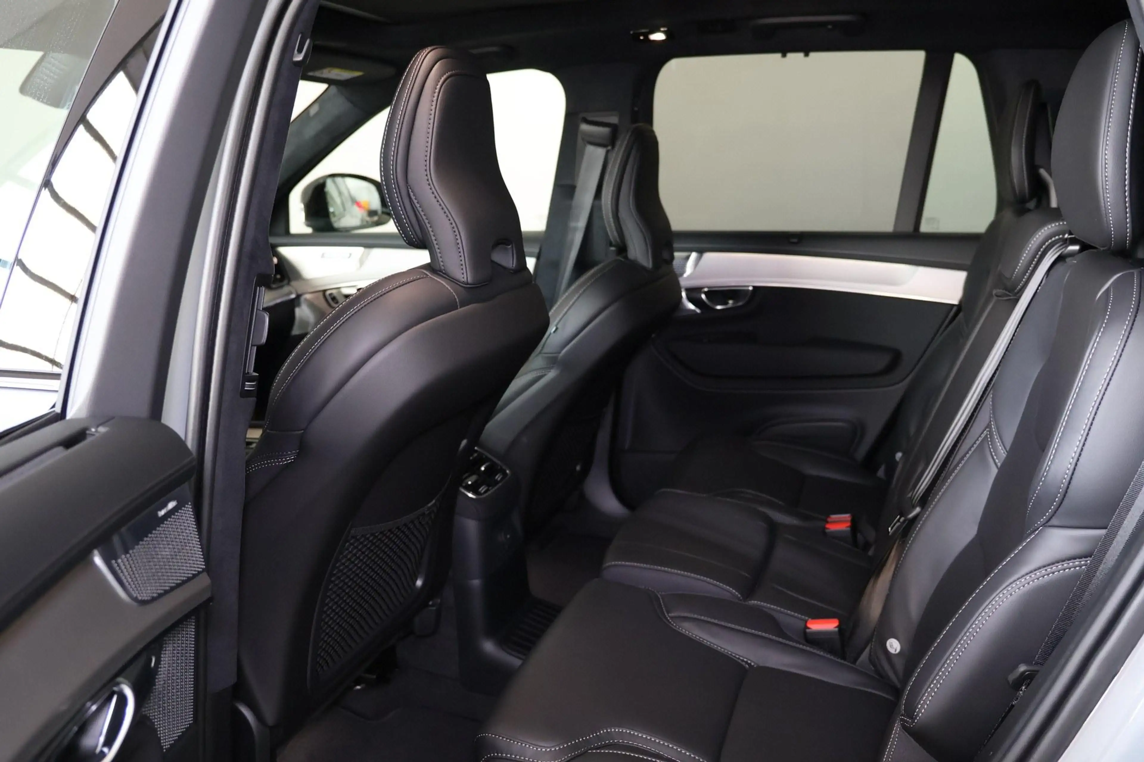 Volvo XC90 T8 Recharge AWD Ultra Black Edition - Panorama/sch — photo 14