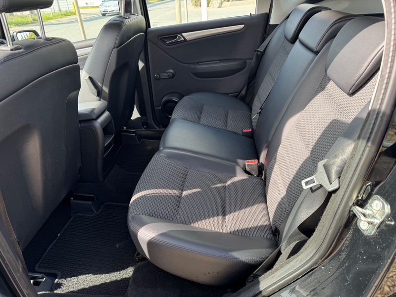 Mercedes-Benz A 180 CDI ELEGANCE — photo 8