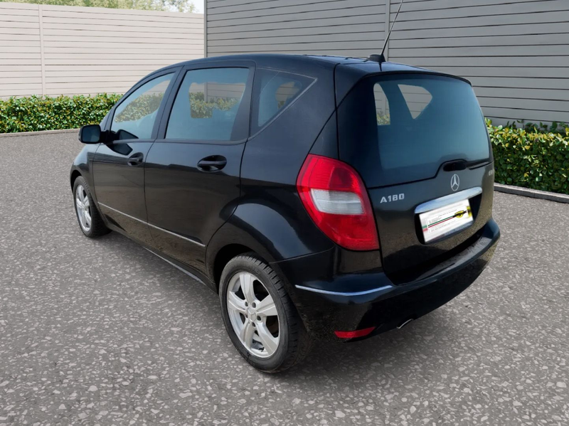 Mercedes-Benz A 180 CDI ELEGANCE — photo 6