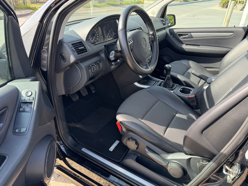 Mercedes-Benz A 180 CDI ELEGANCE — photo 7