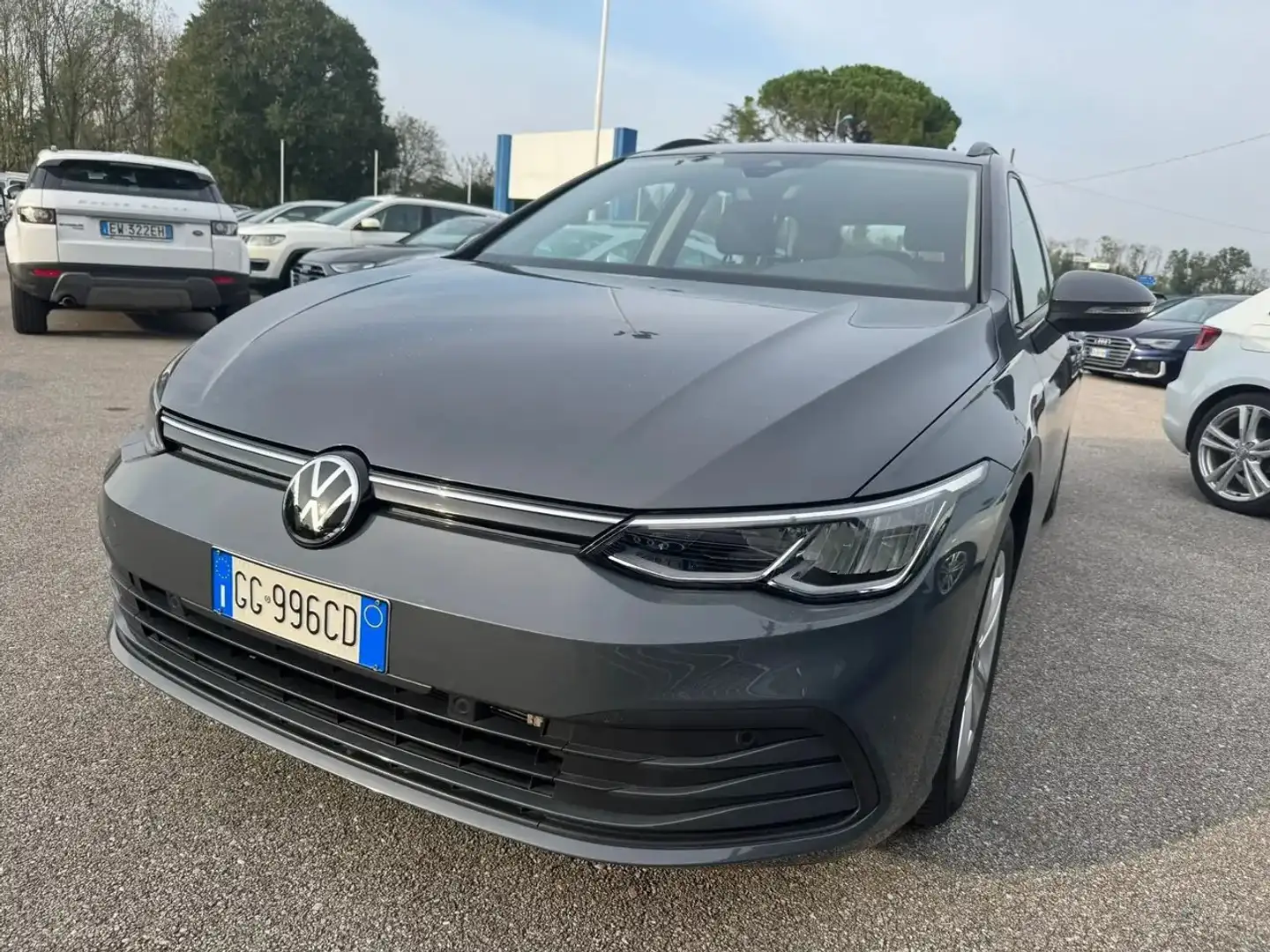 Volkswagen Golf Variant 1.0 etsi evo Life 110cv dsg  GG996CD Grigio - 2