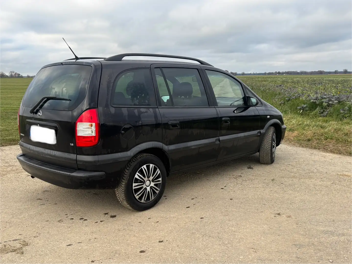 Opel Zafira 1.8 Zahnriemen und TÜV neu Schwarz - 2