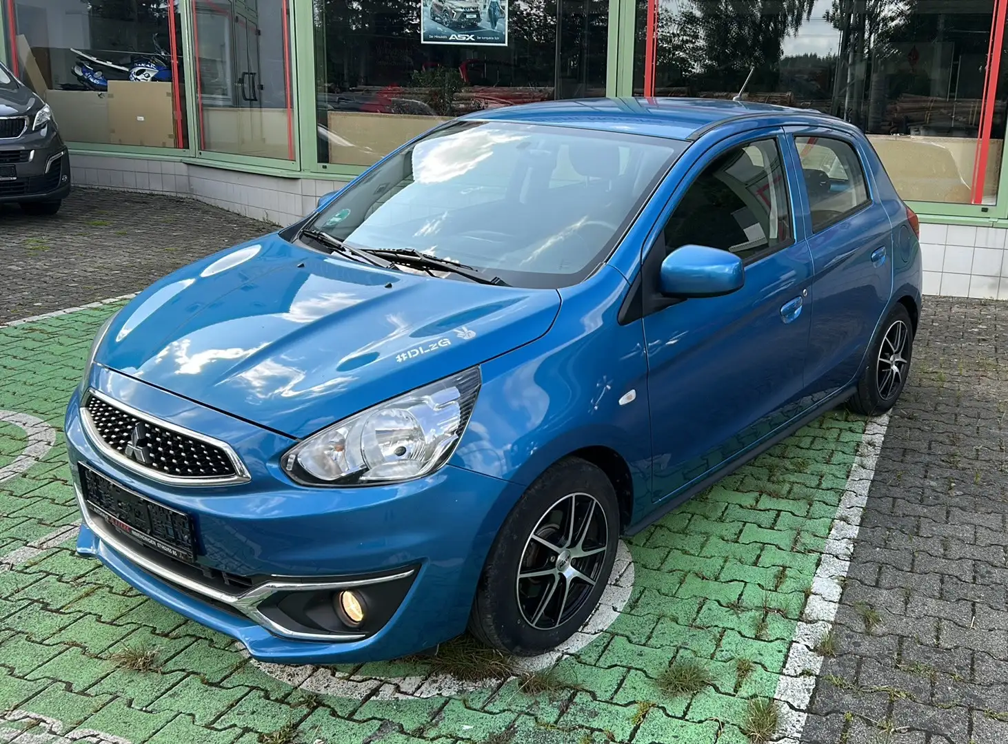 Mitsubishi Space Star Edition 100 Blau - 1
