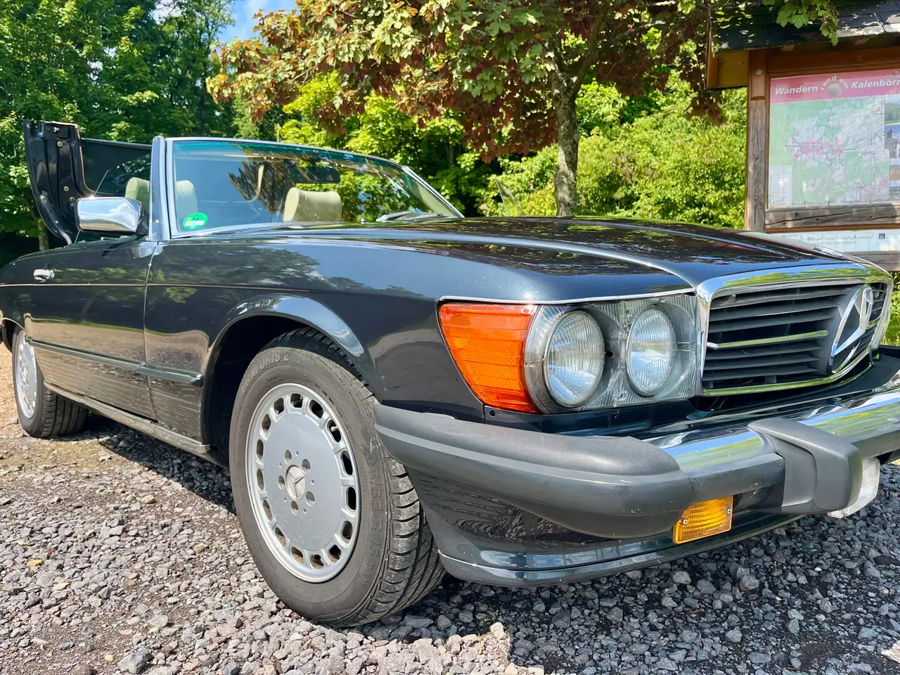 Mercedes-Benz SL 560 US Version, foto 4