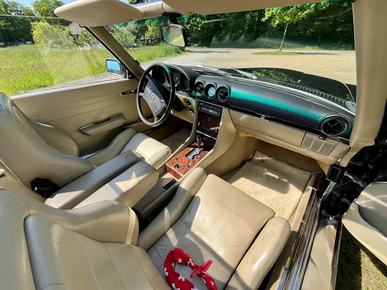 Mercedes-Benz SL 560 US Version, foto 11