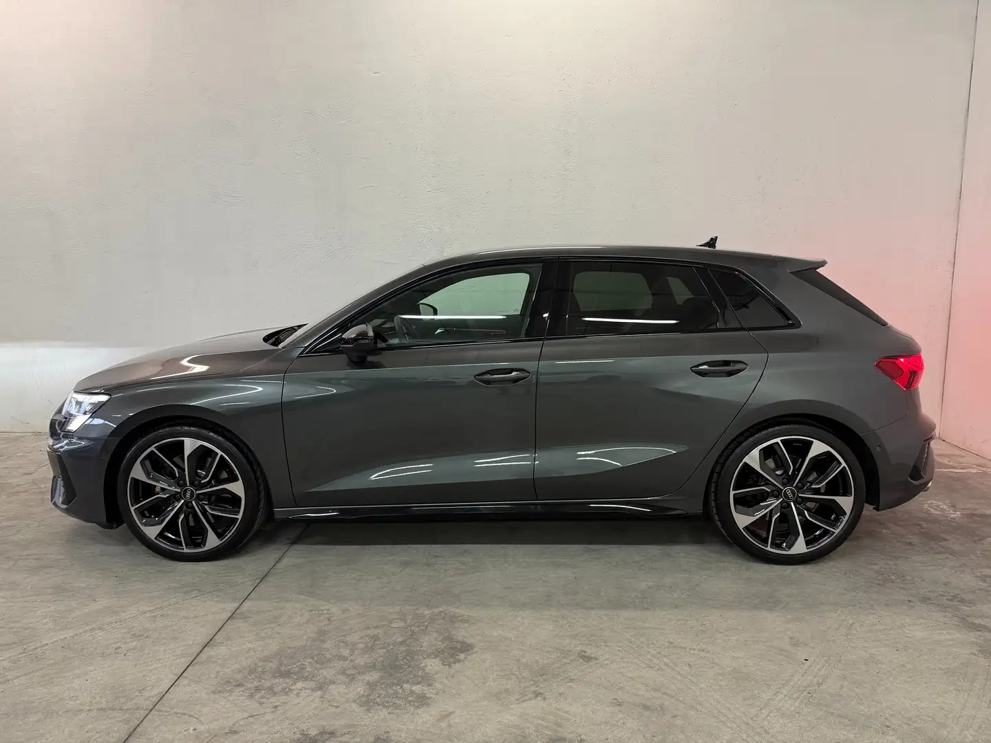 Audi S3 Sportback Tfsi Sport Attitude Quattro S-Tronic Gris - 2