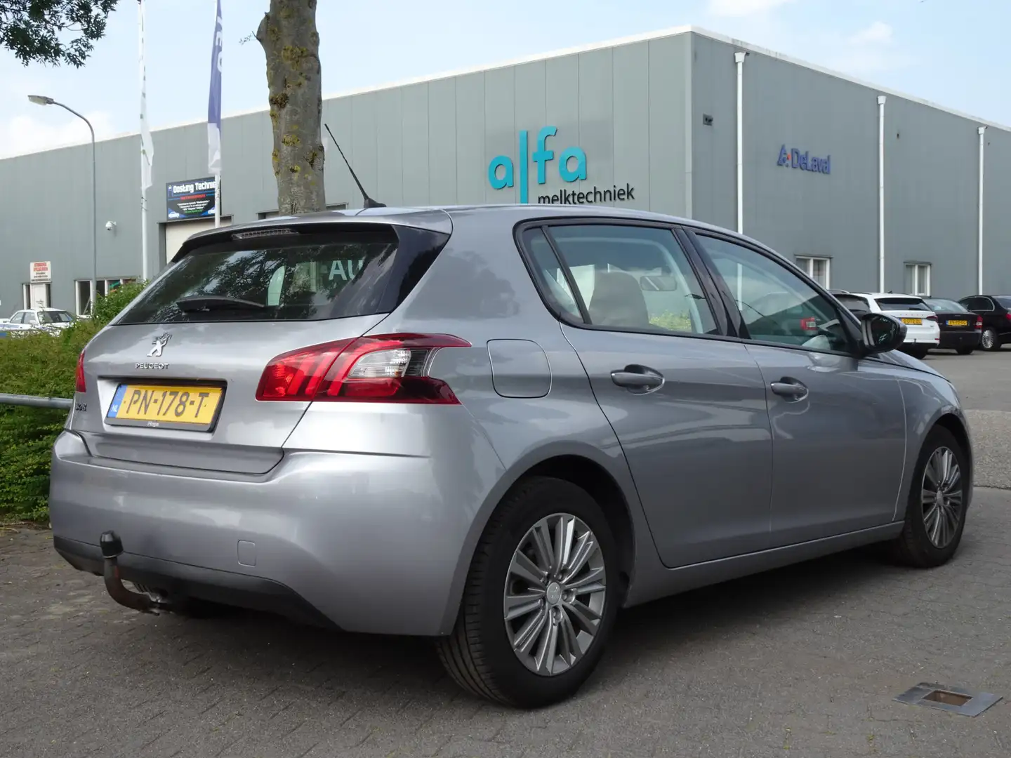 Peugeot 308 1.6 BlueHDi Blue Lease Executive Grijs - 2