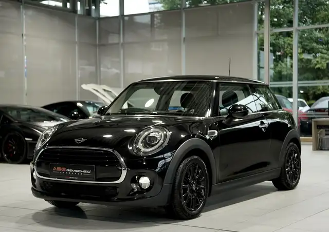 Mini Cooper Cooper view 4