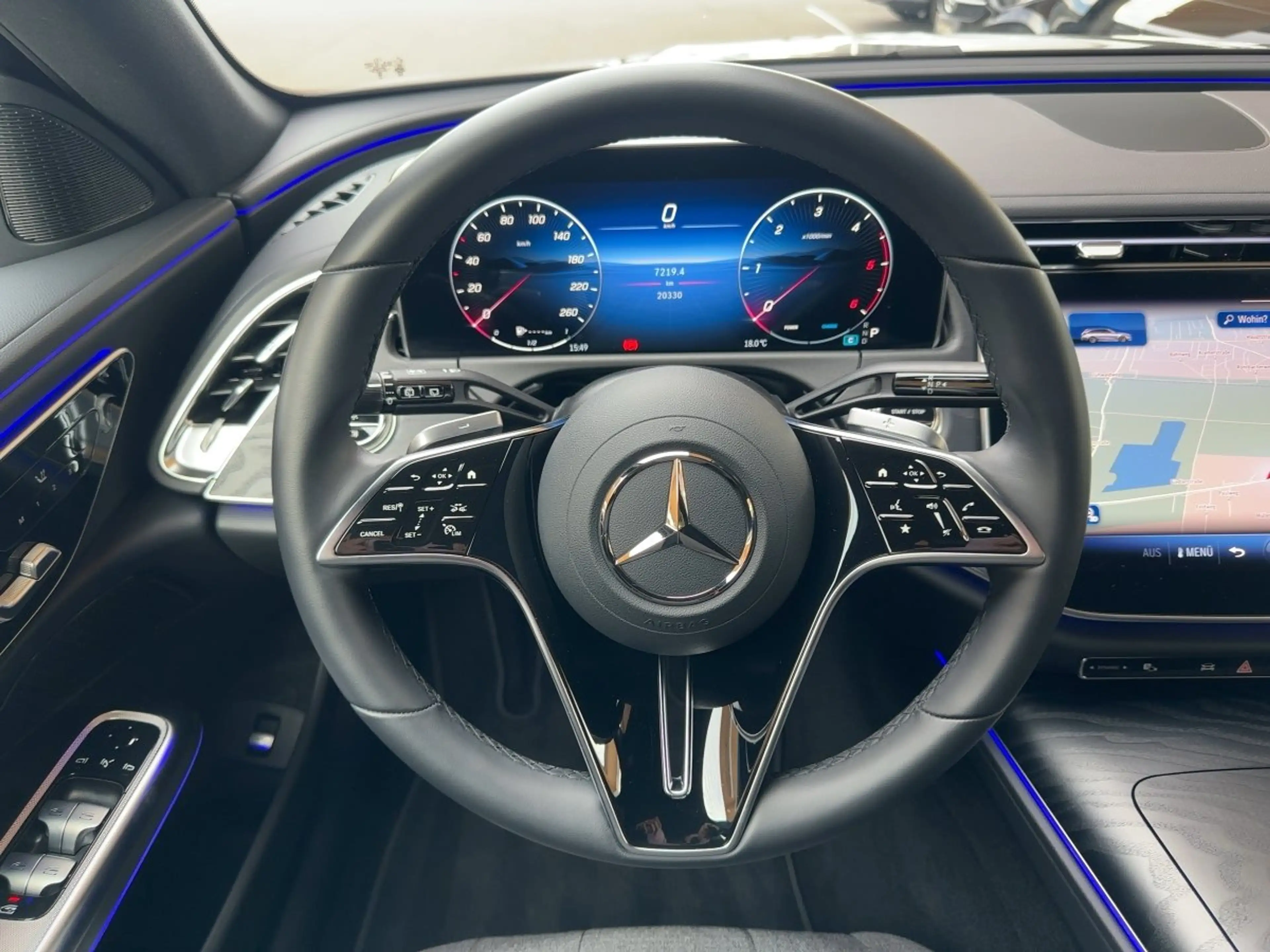 Mercedes-Benz E 220 d 4M T AVANTGARDE NP:84.673 ADVANCED+ DISTR — photo 11