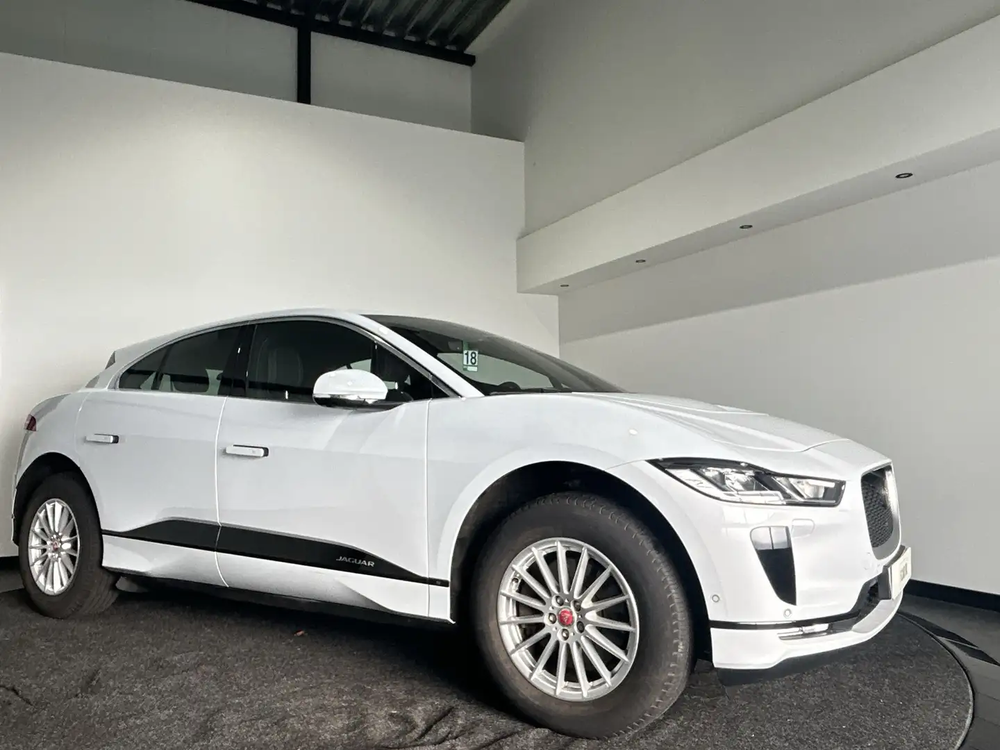 Jaguar I-Pace EV400 SE 90 kWh Lederen bekleding | Meridian Gelui Blanc - 1