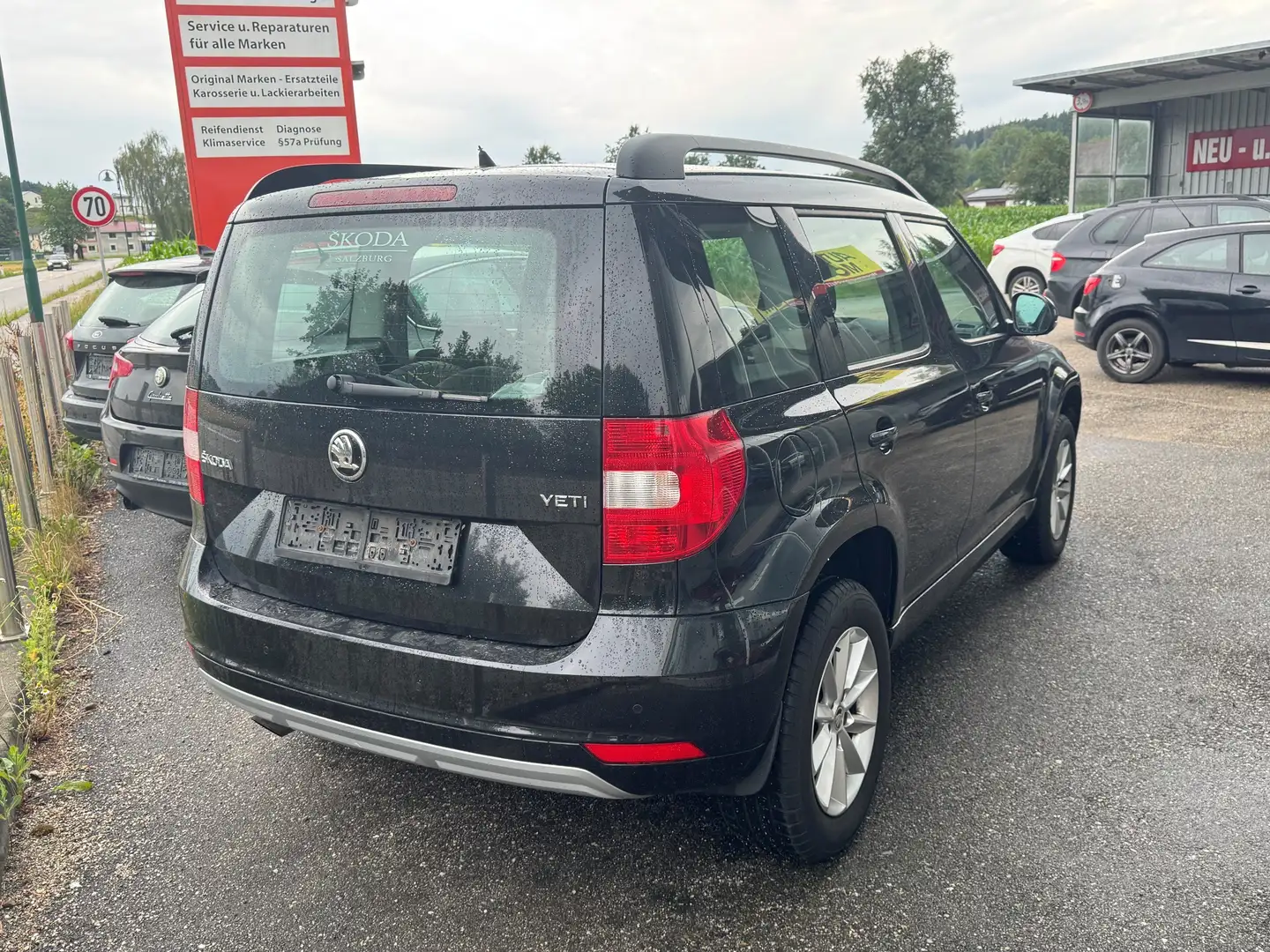 Skoda Yeti Yeti 1,2 TSI Active Active Schwarz - 2