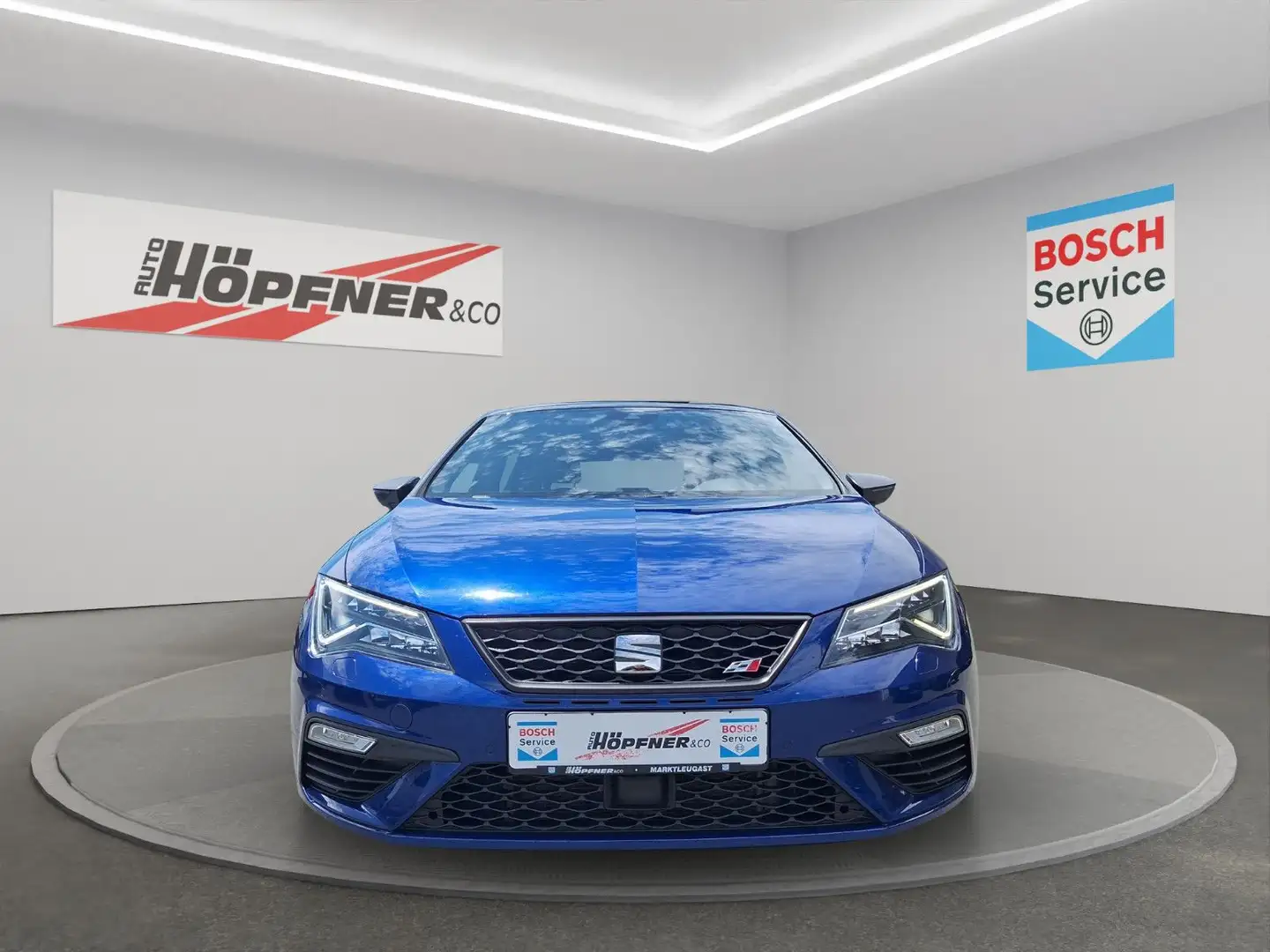SEAT Leon Cupra 300 2.0 TSI Pano / Navi / DCC / ACC / Blue - 2