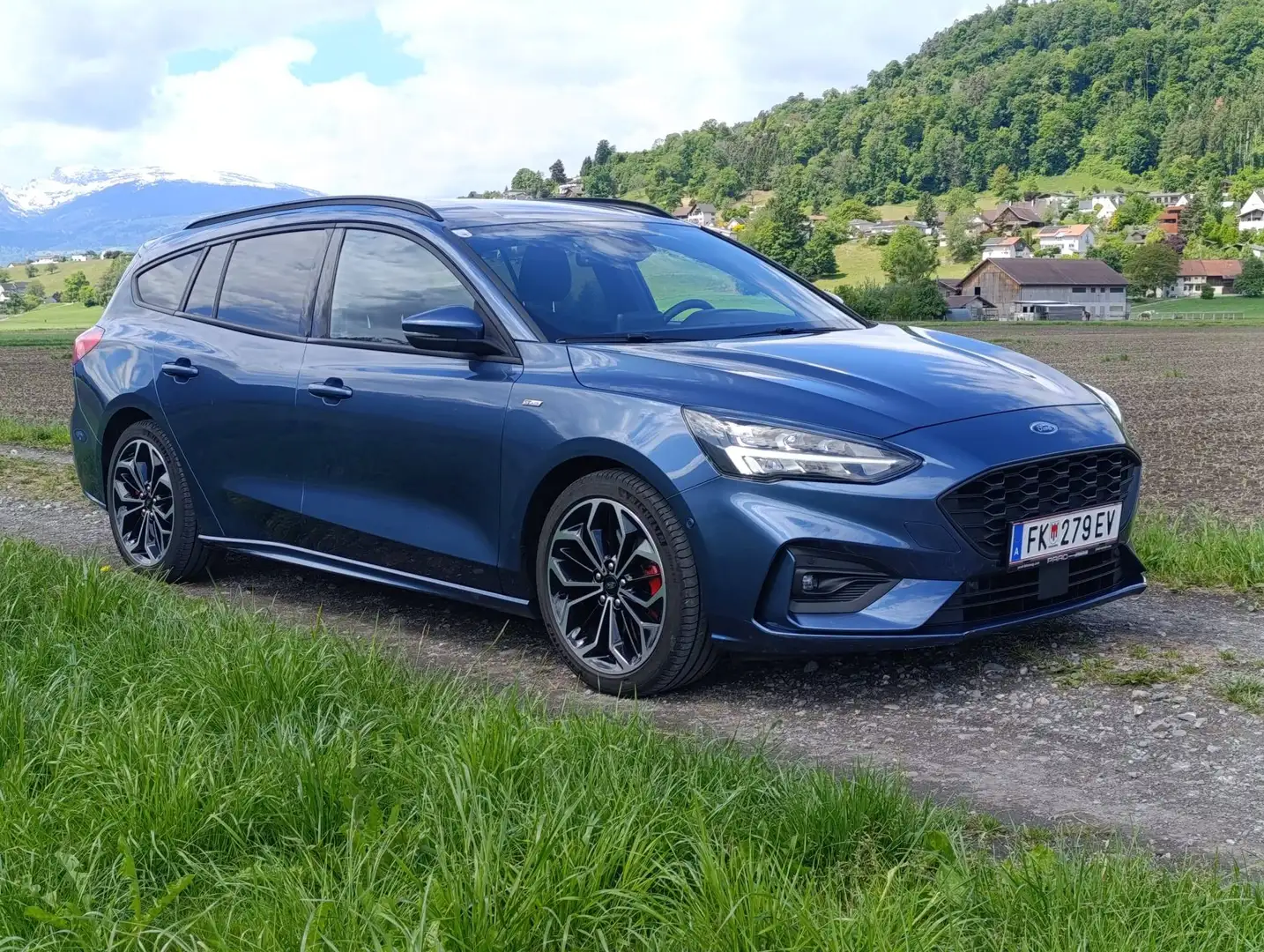 Ford Focus Focus Traveller 1,0 EcoBoost ST-Line X Aut. ST-Line X Blau - 2